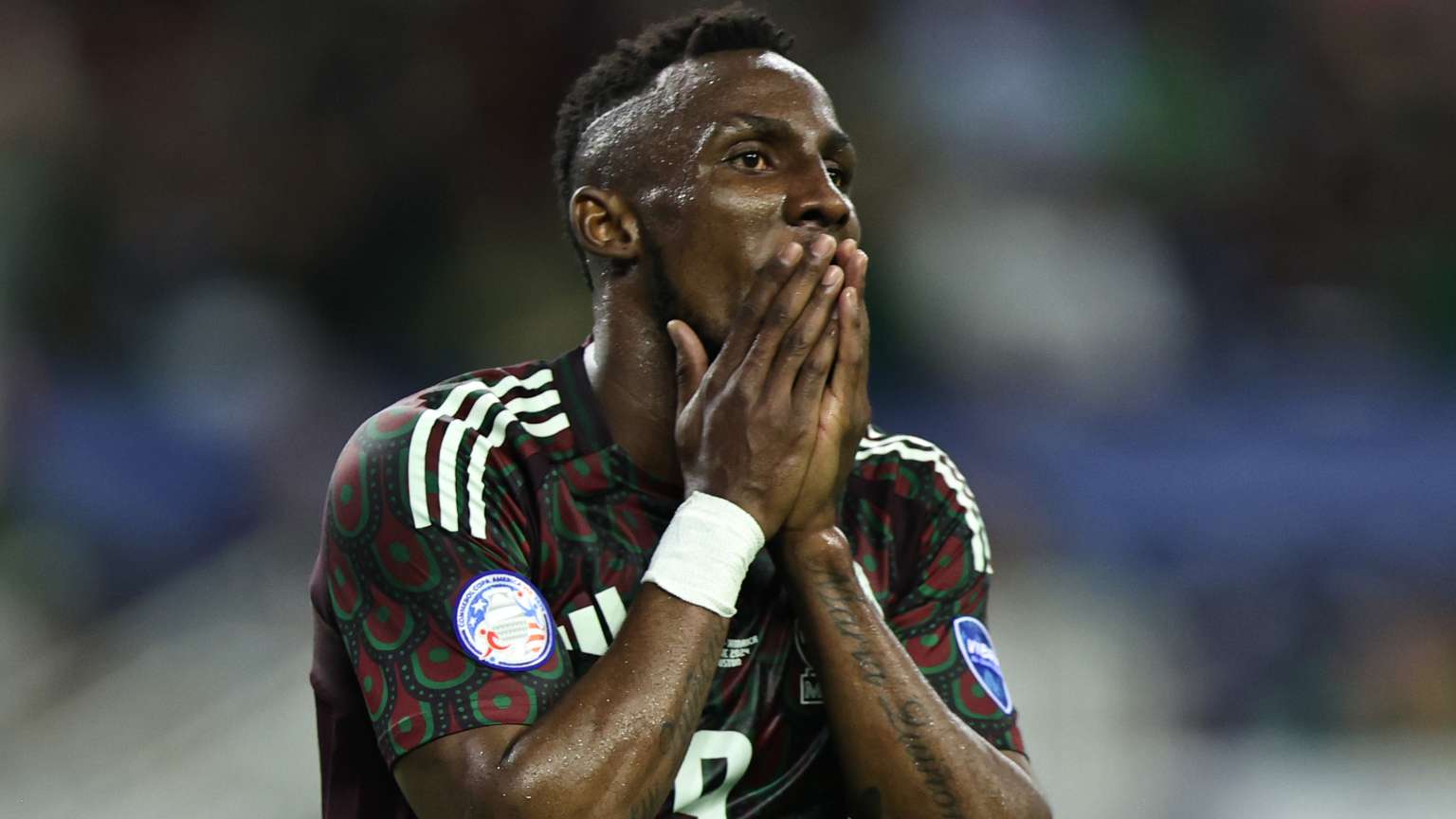 Quiñones aiming to show El Tri improvement after recent struggles  