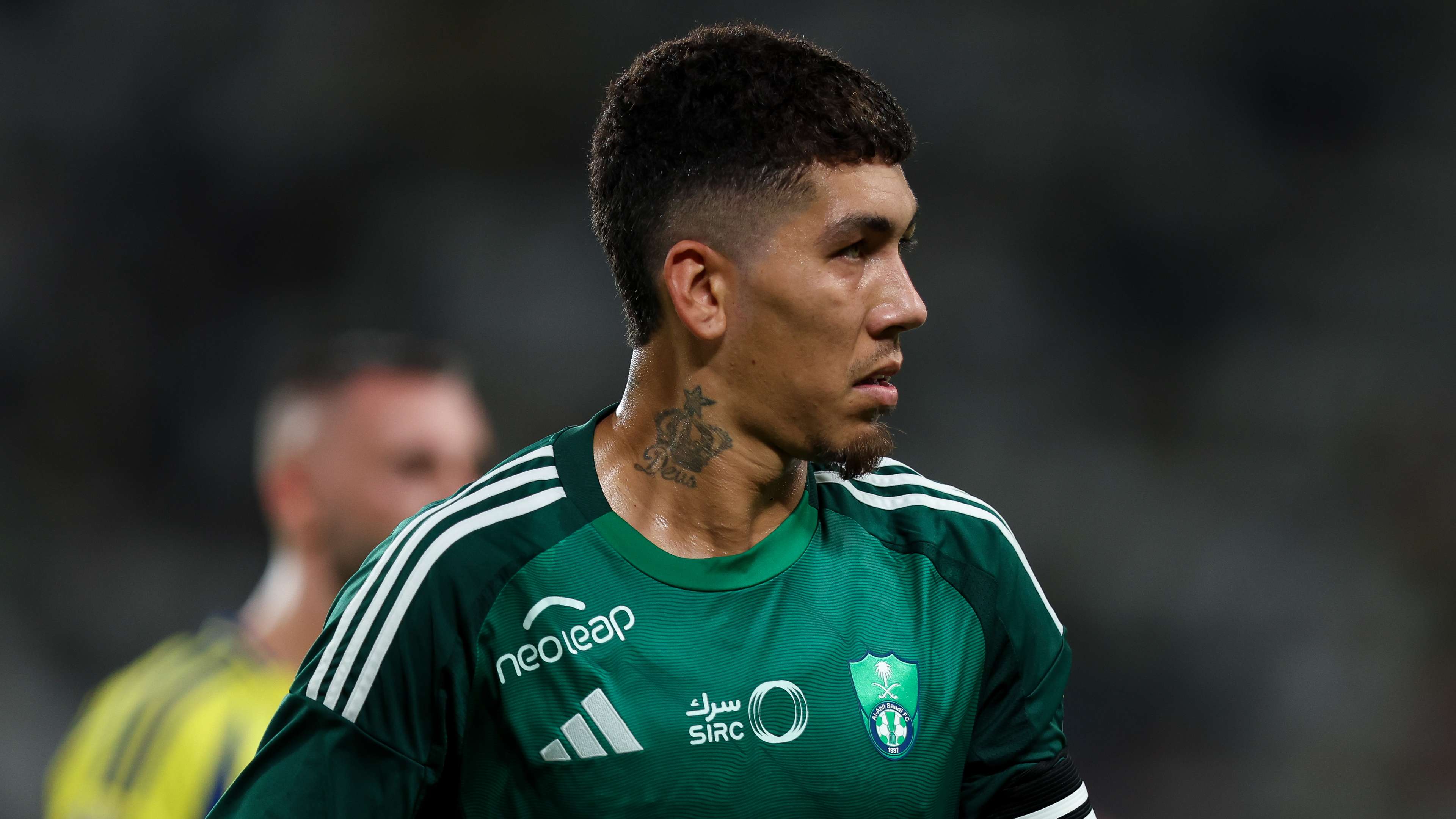 How much does Roberto Firmino earn in Saudi Pro League?  