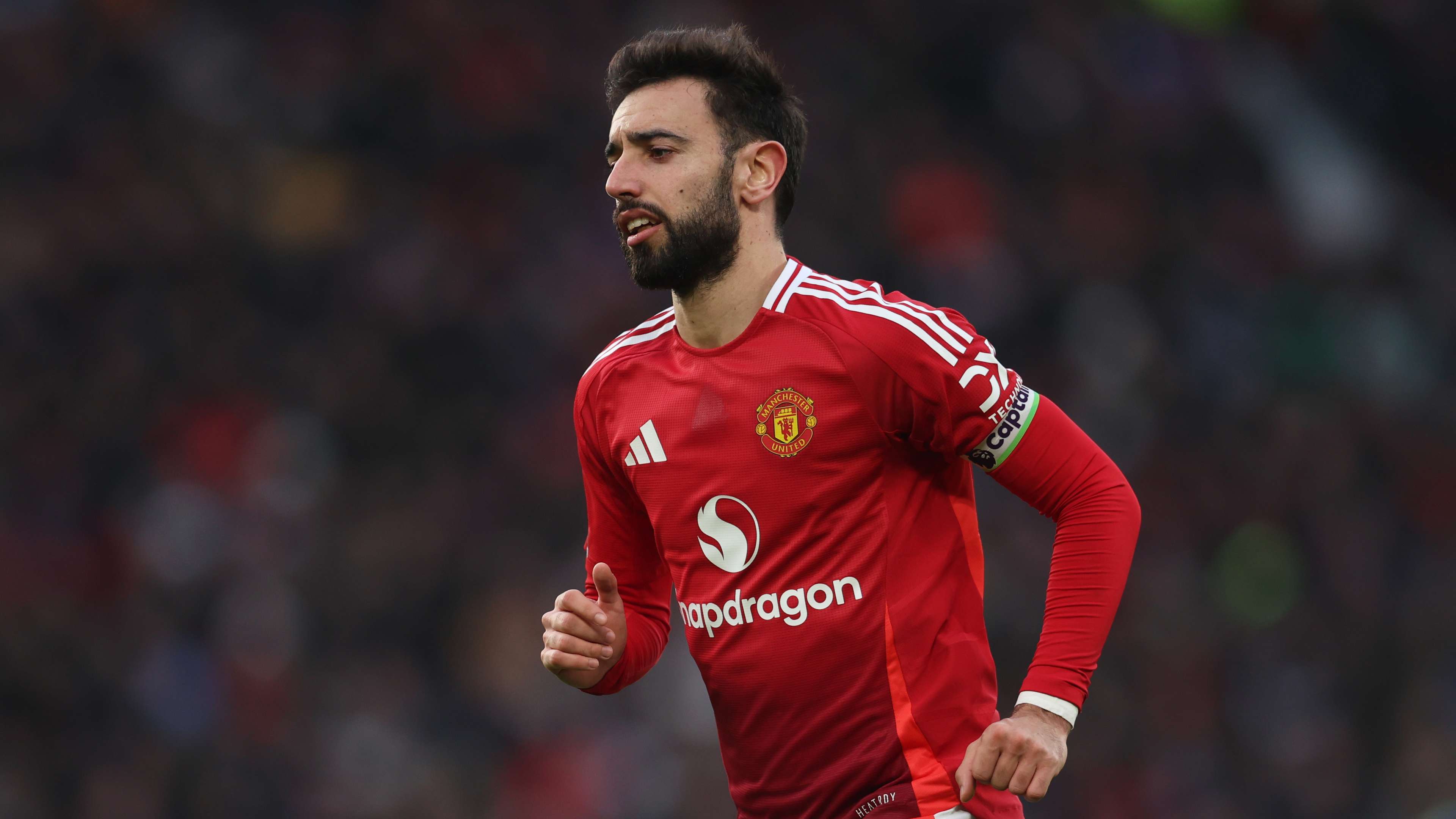 How much does Bruno Fernandes earn at Manchester United?  