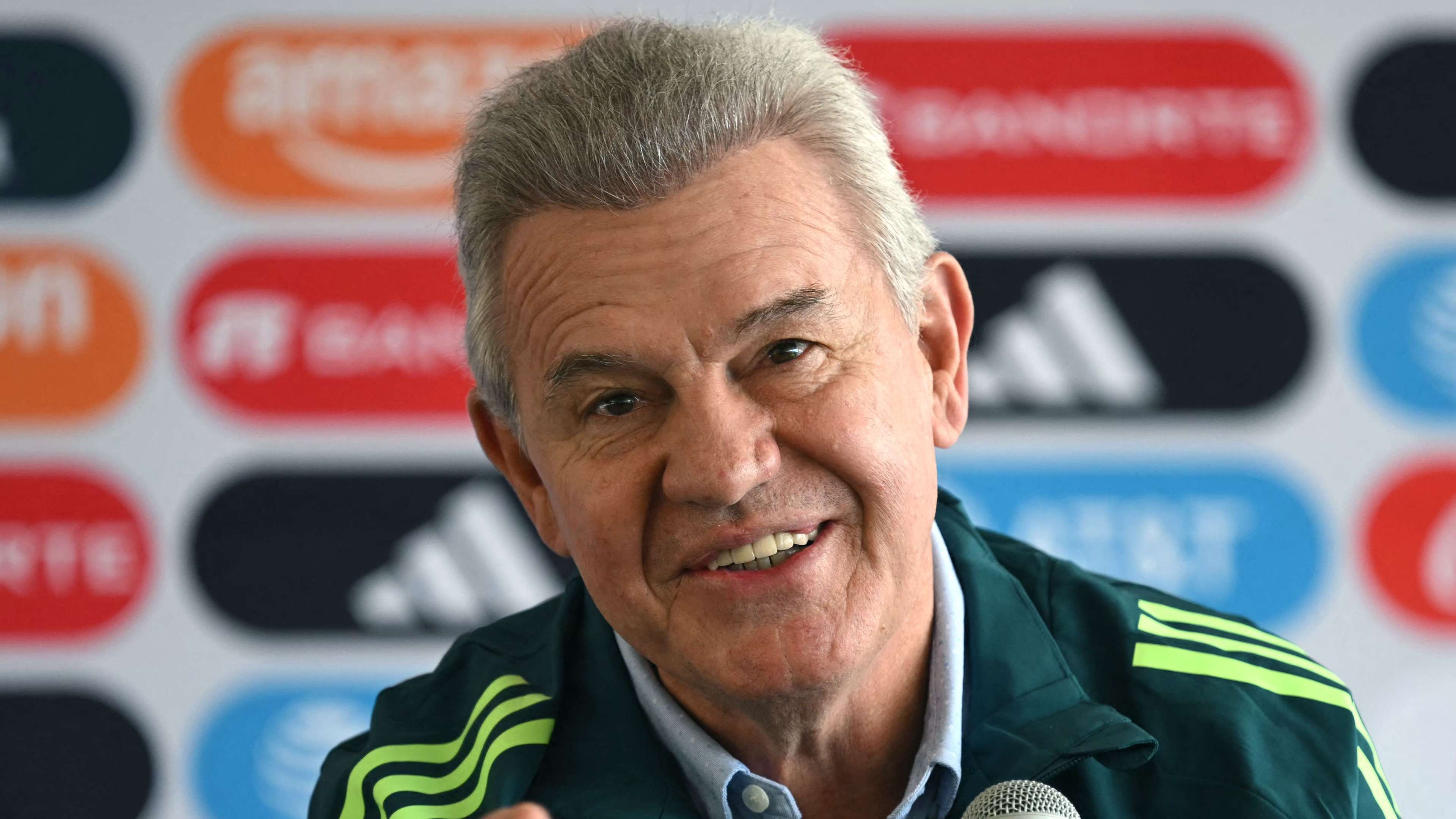 Projecting Mexico's starting XI: Jiménez wins over Giménez  