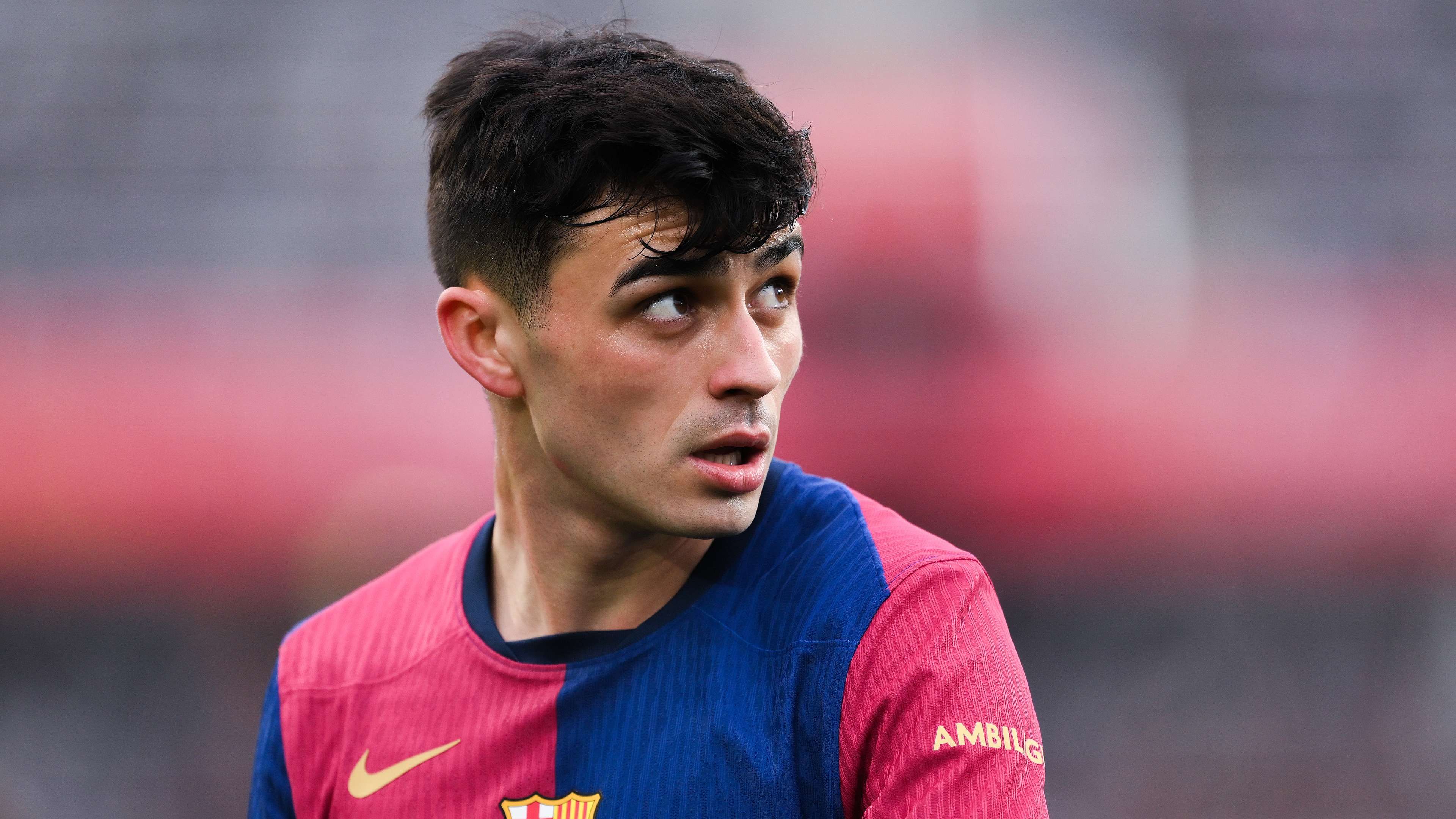 How much does Pedri earn per week at Barcelona?  