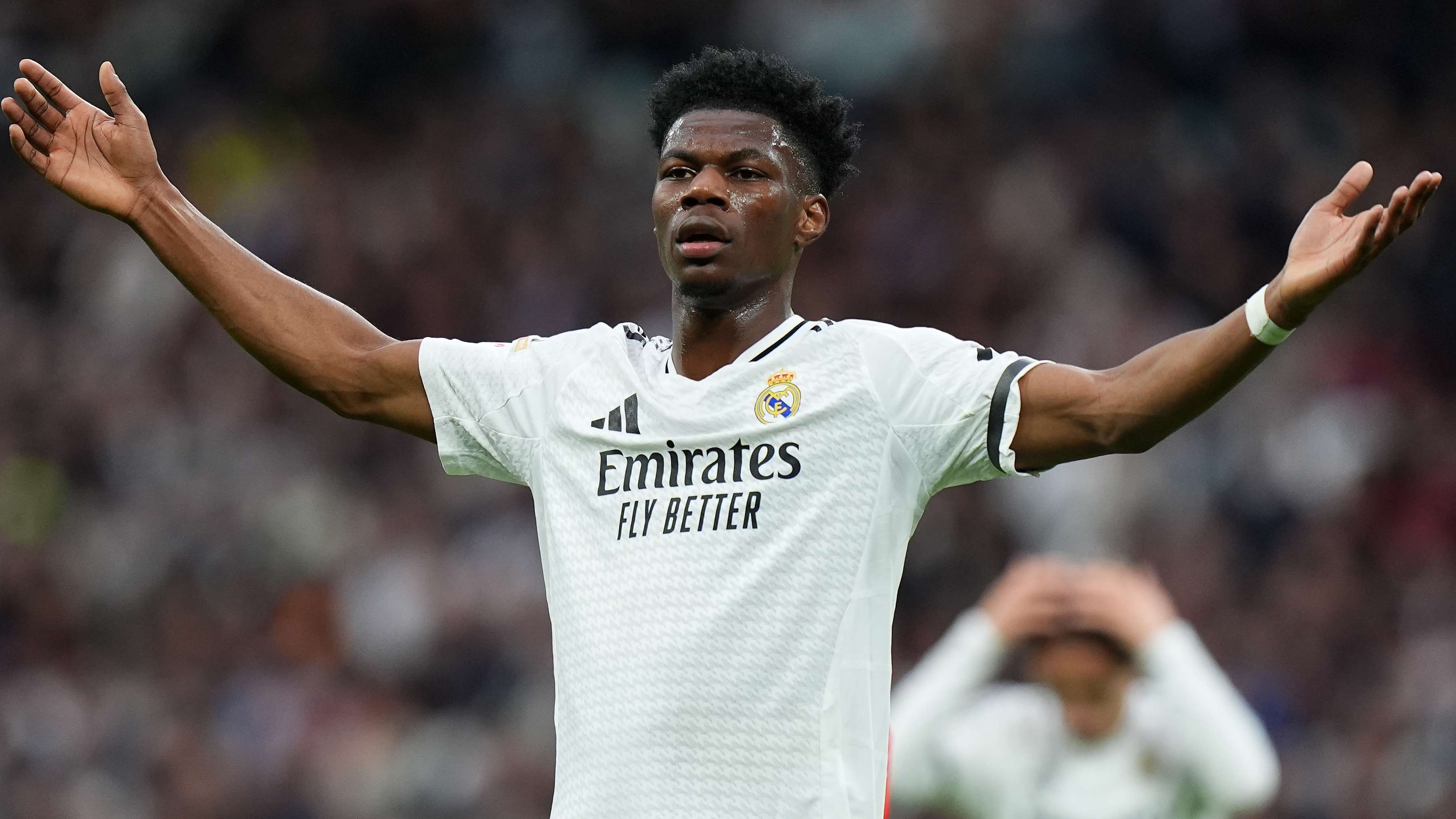 Tchouameni leaves Madrid team-mates speechless with airport piano performance  