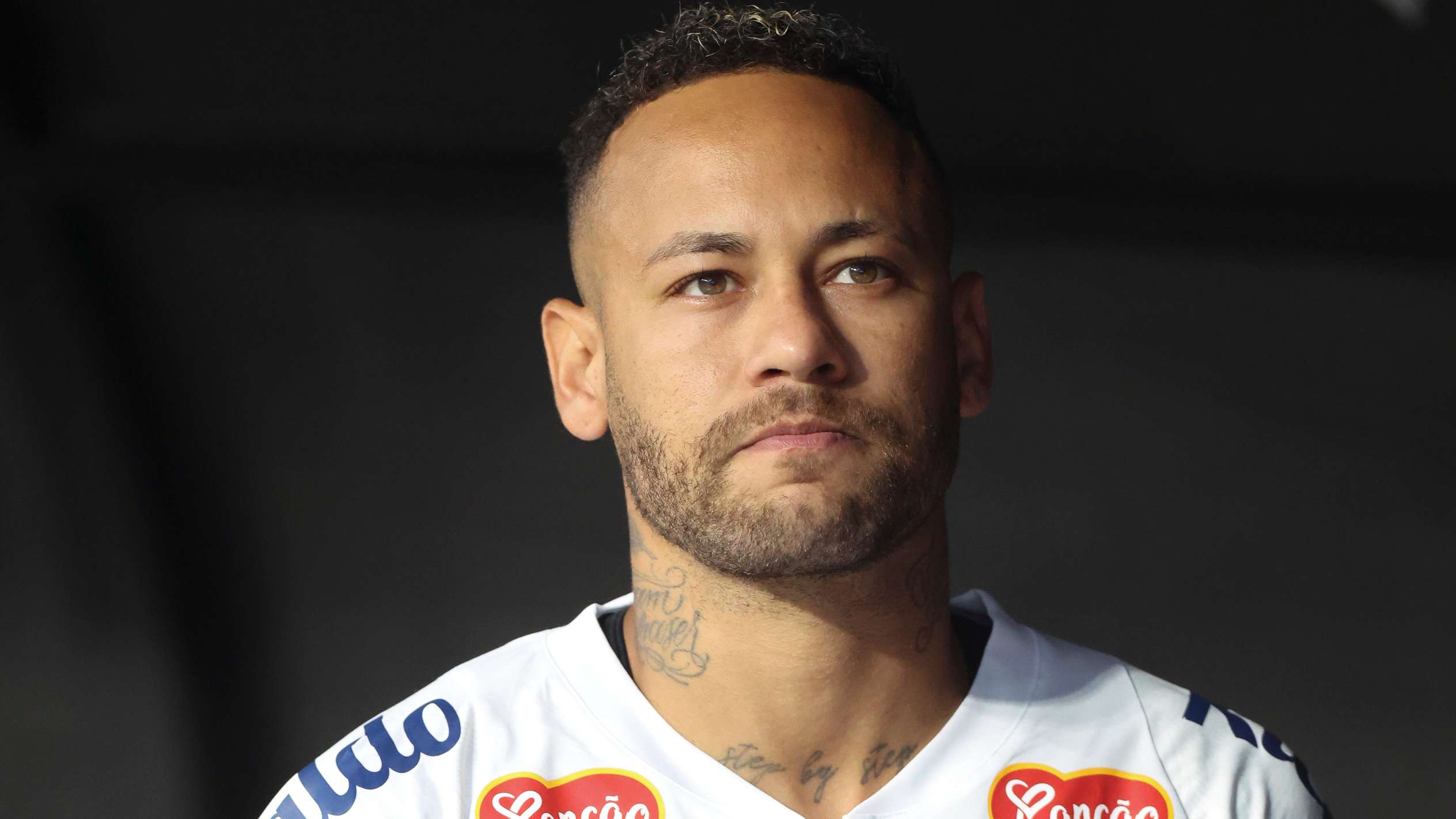 📽️ | Tearful Neymar's 'desperate' pre-match speech to Santos team-mates  