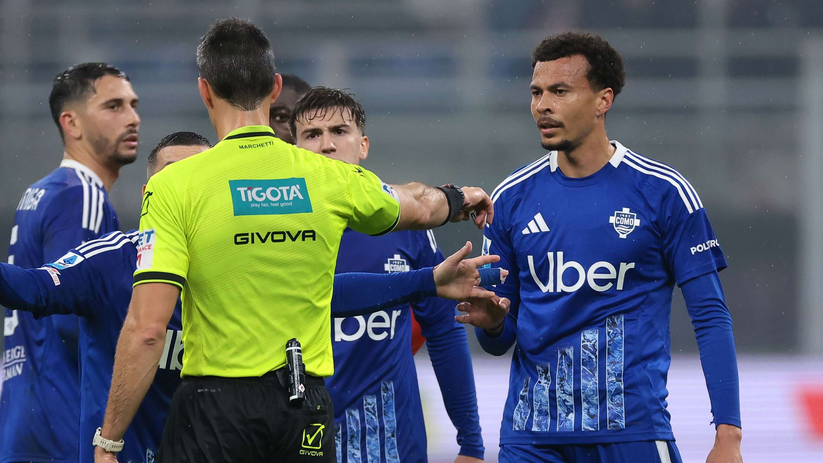 Dele Alli sent off less in than 10 minutes on Como debut!  