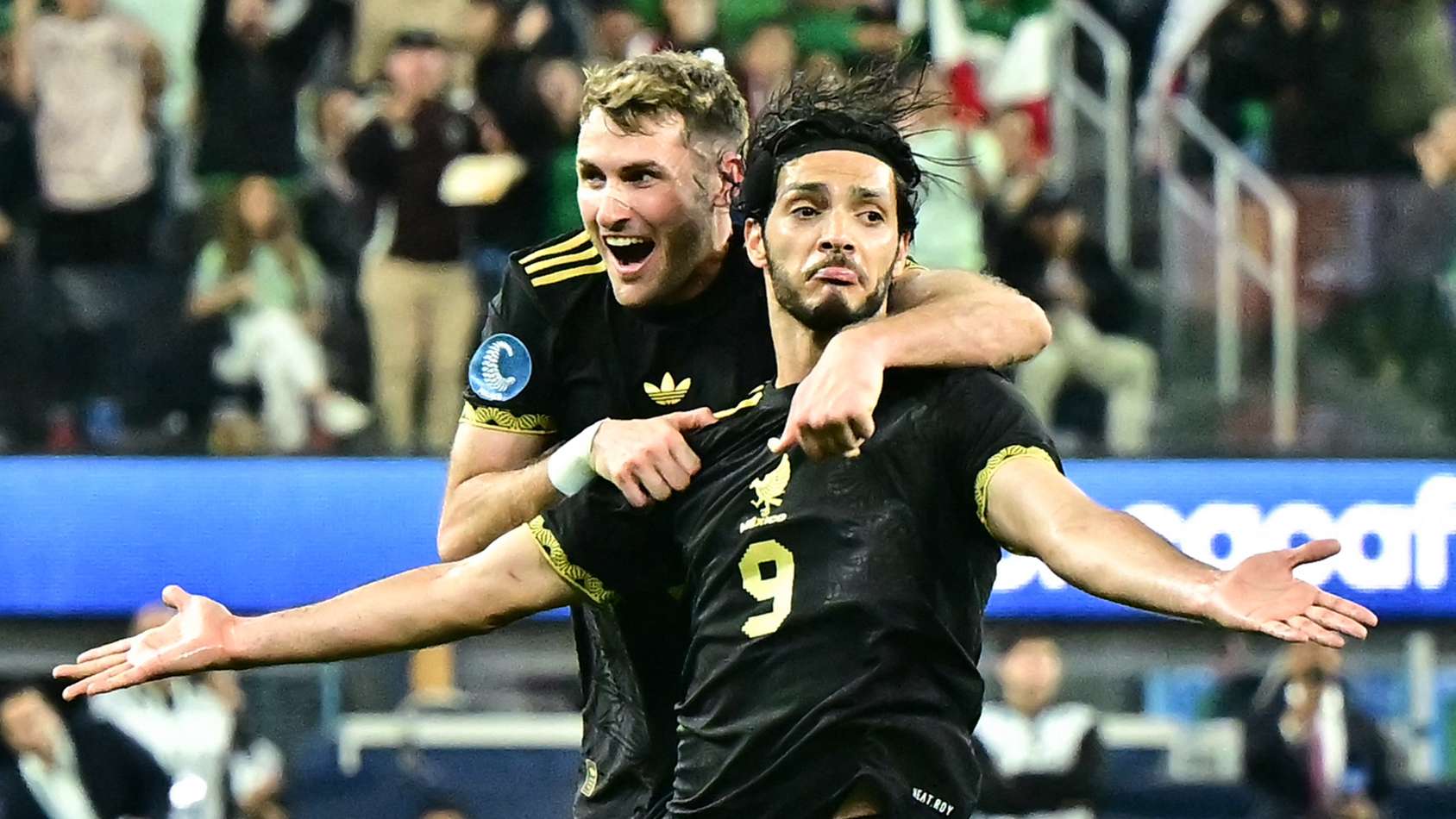 Jimenez leads Mexico past Canada, into Nations League final  