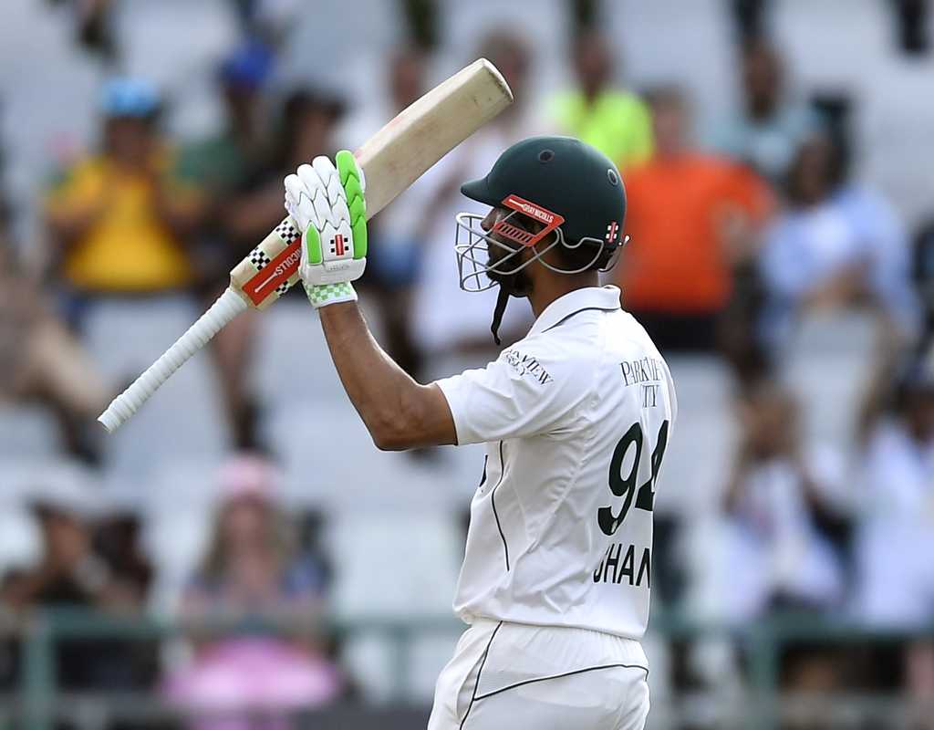 Shan Masood pens all format deal with Leicestershire  