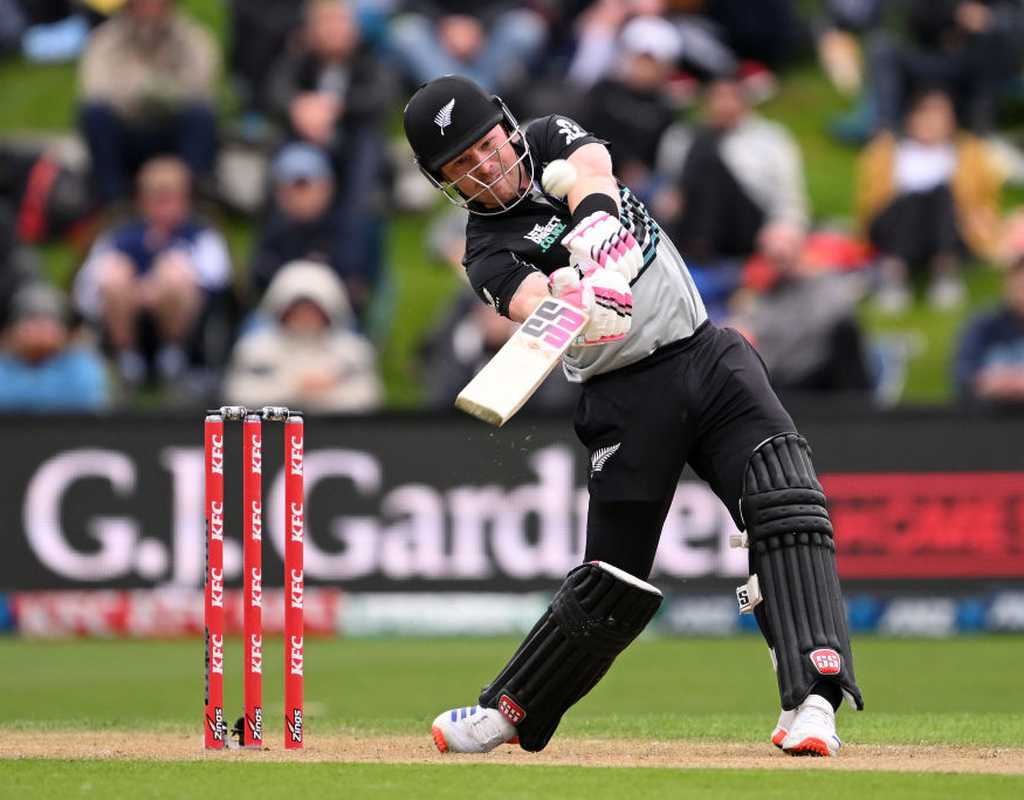 Allen, Seifert down Pakistan in rain-shortened encounter  