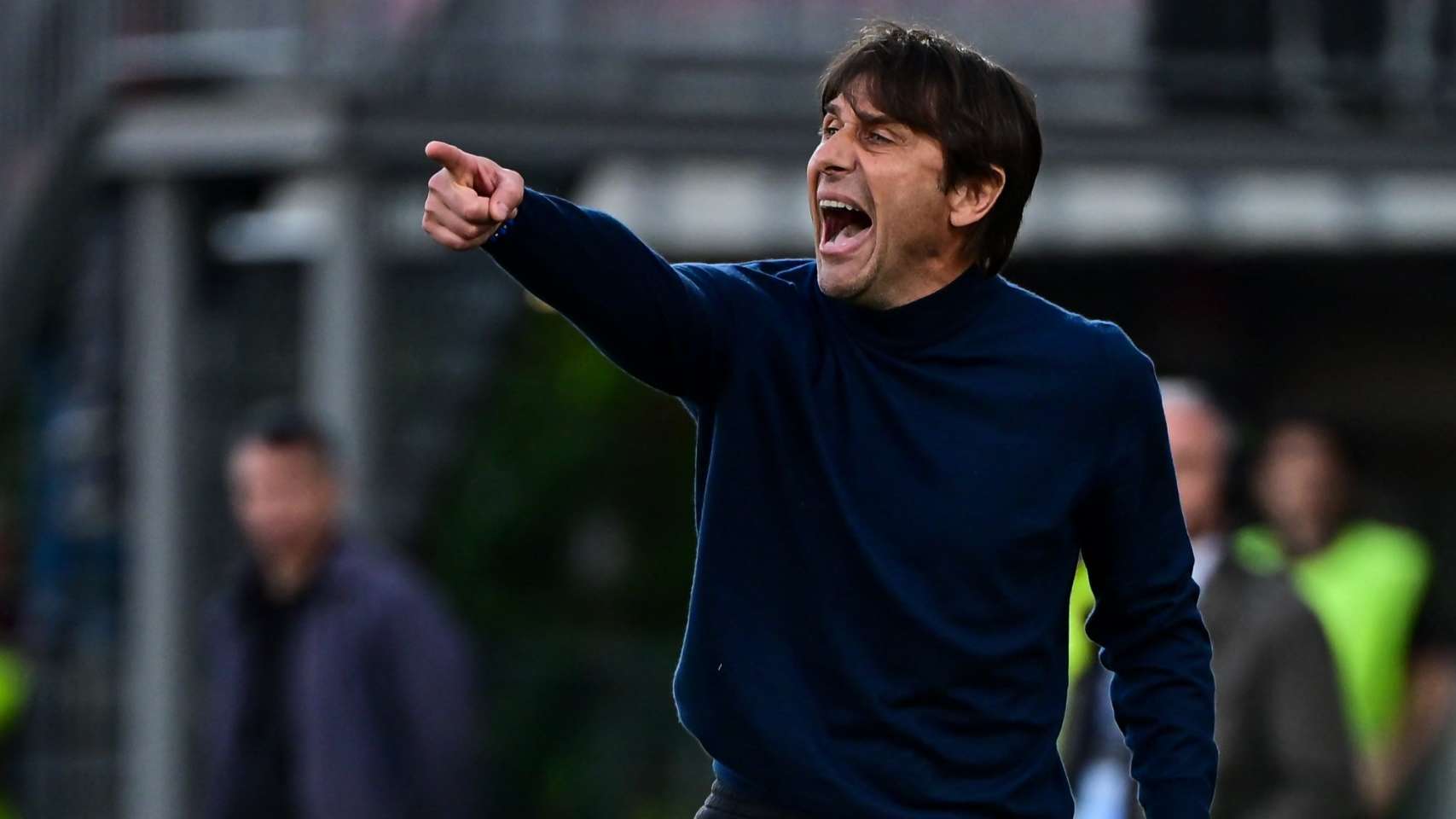 Conte clashes with Italian press as 'living proof' point made  
