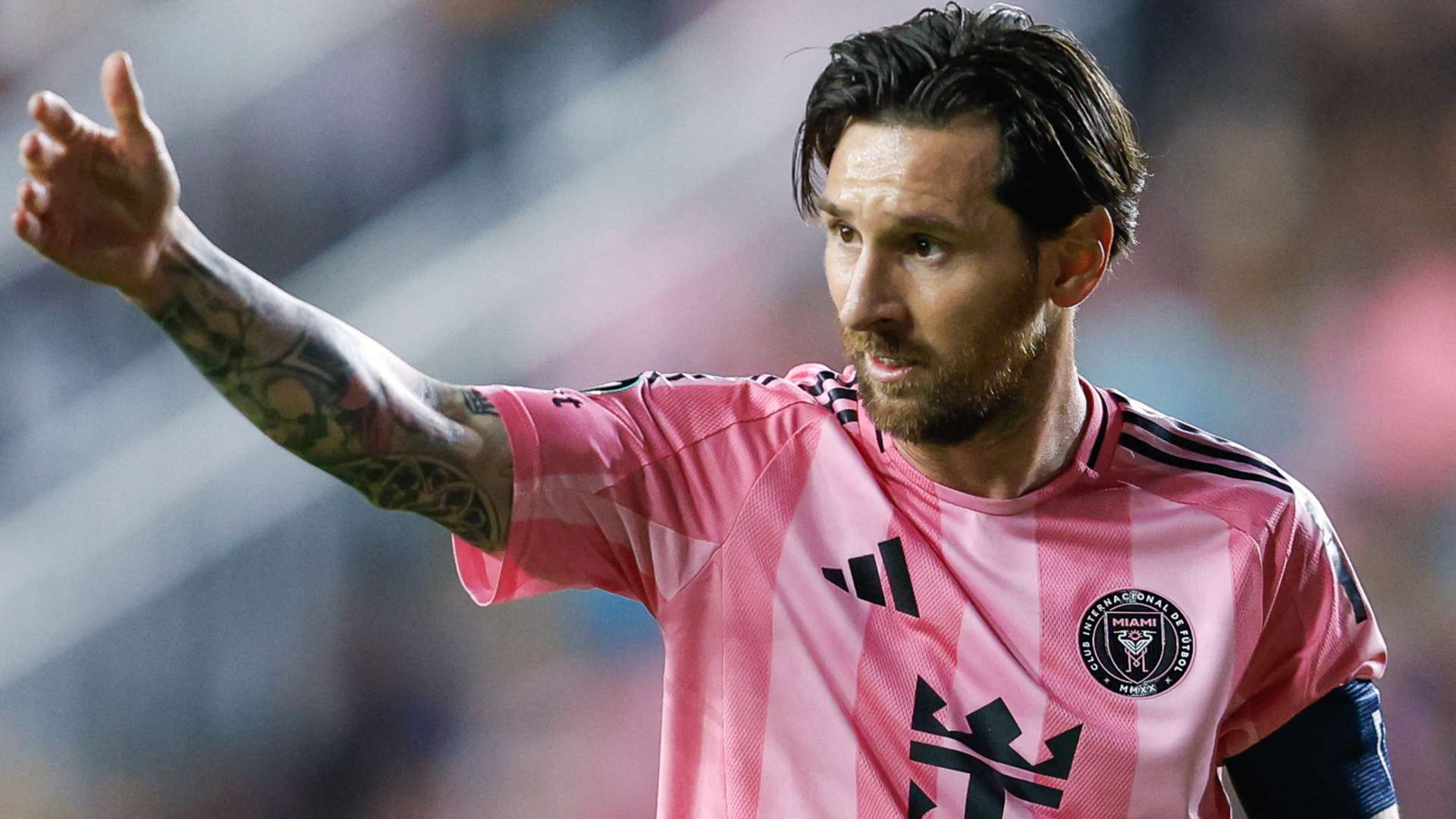 📽️ | Top corner stunner & nerveless penalty! Messi bags brace  