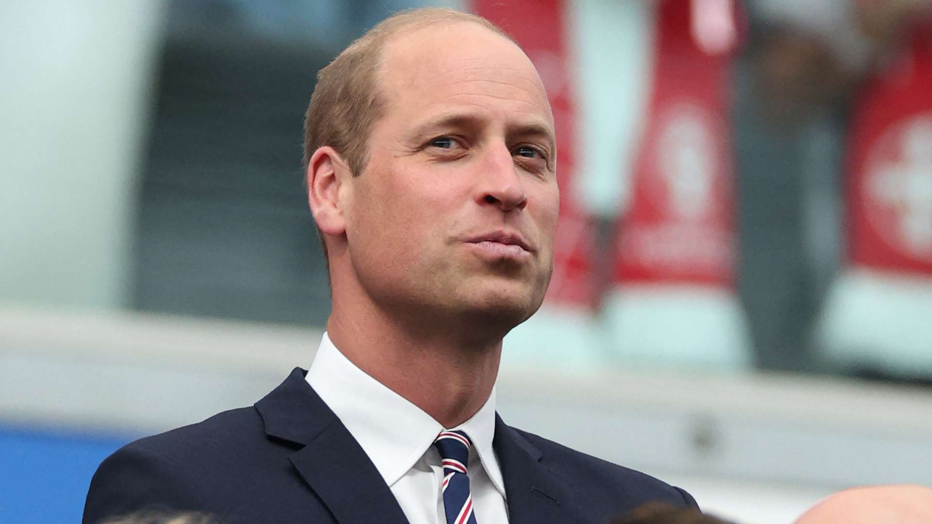 Prince William to become a pundit! Scramble on for future King  
