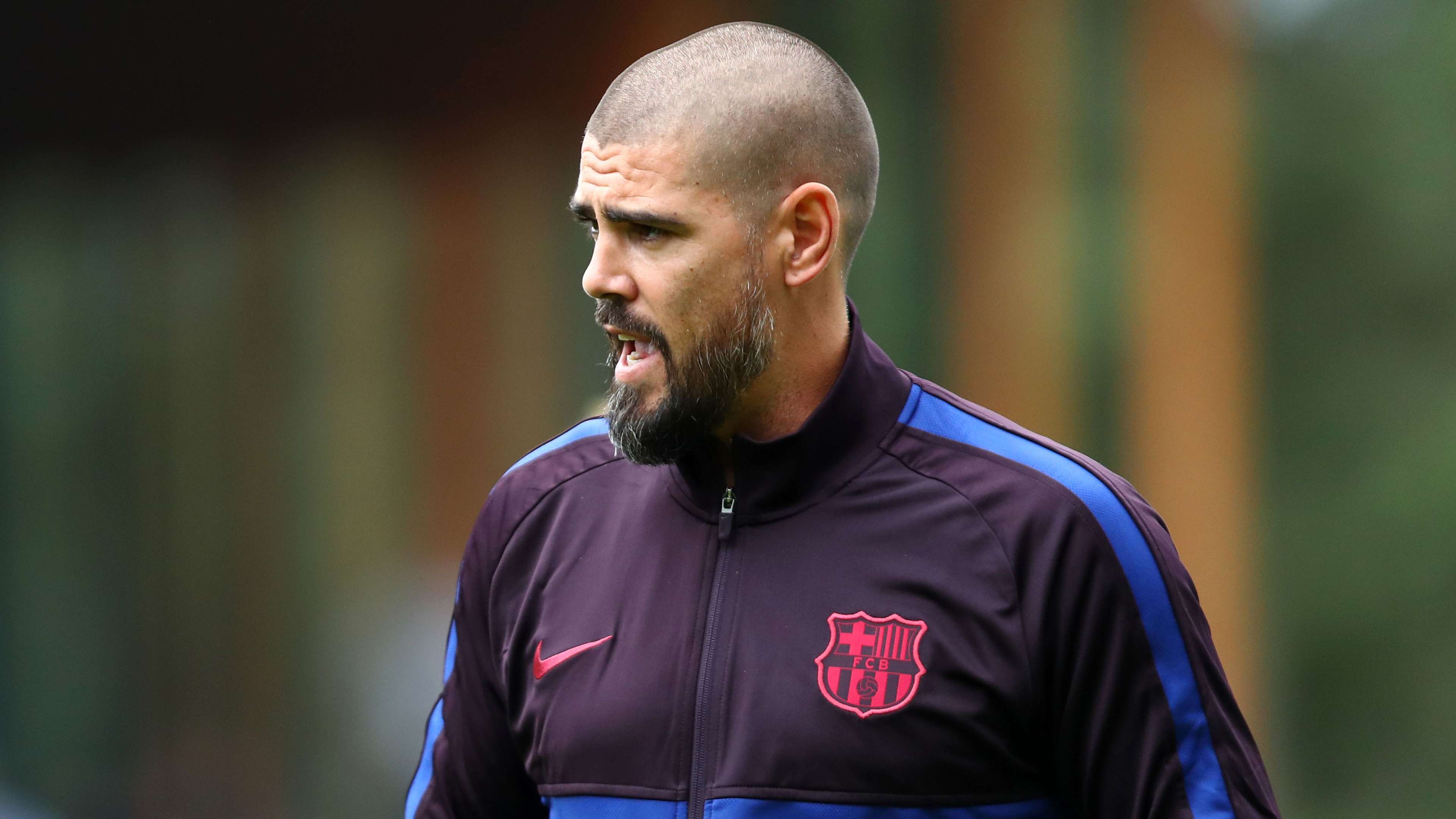 Ex-Barca & Man Utd GK returns to management after four years to join Spanish minnows  