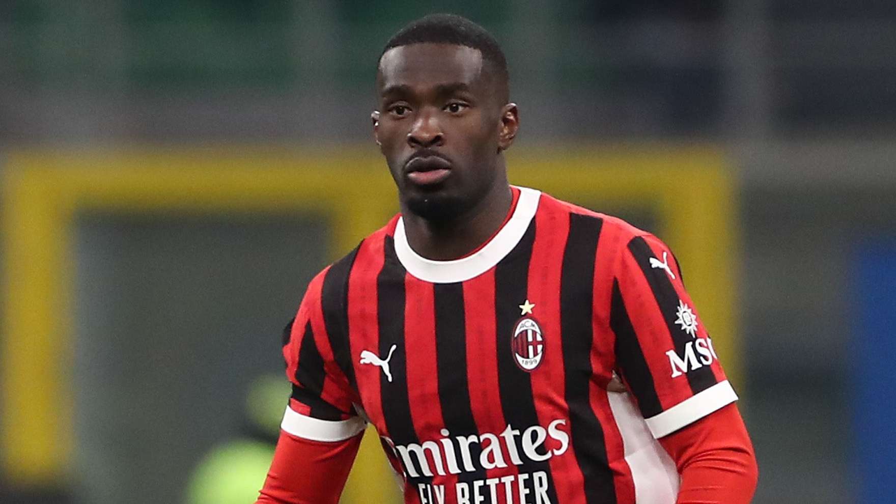 How much does Fikayo Tomori earn at AC Milan?  