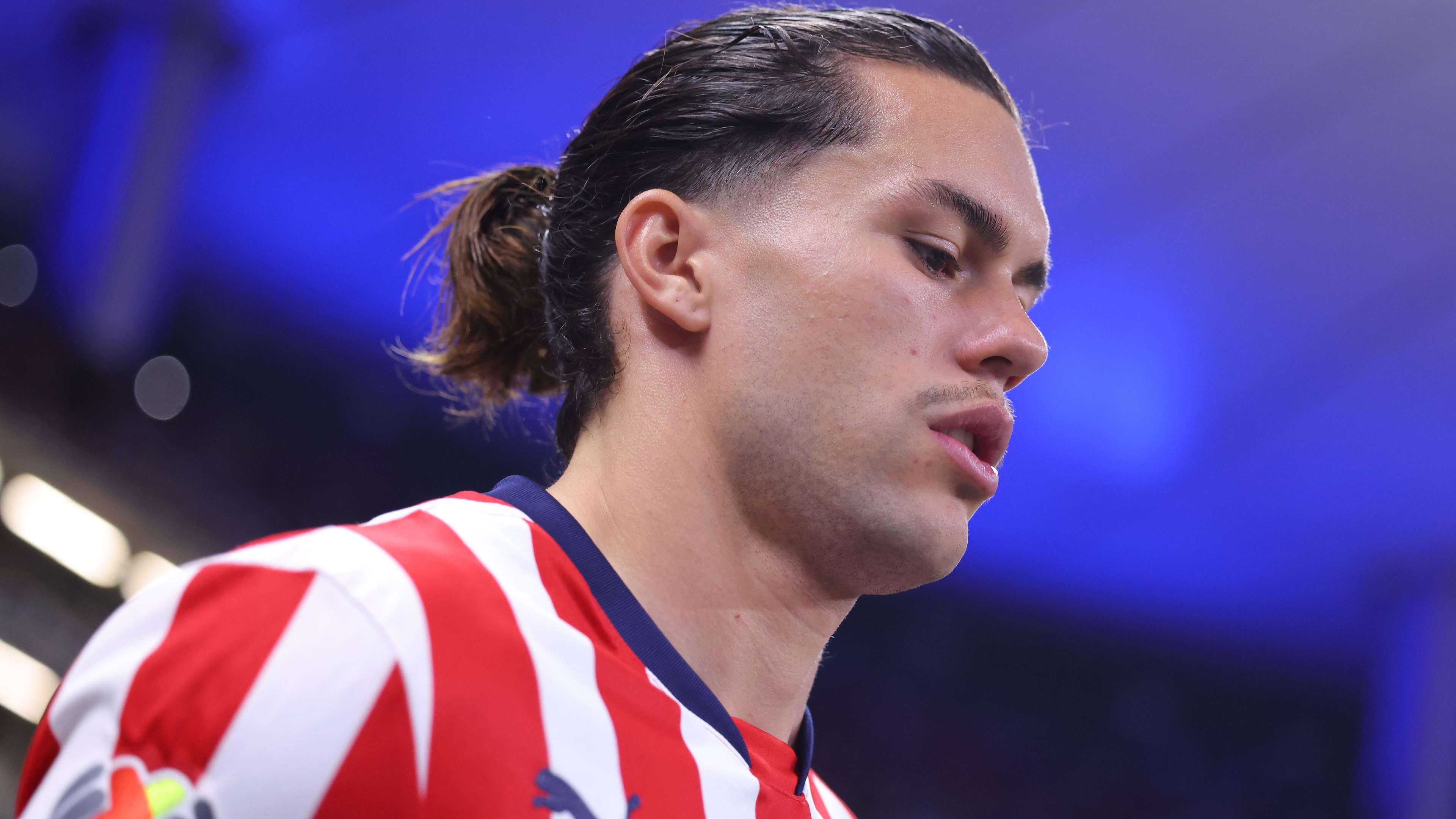 Borgetti: Cowell's struggles stem from Chivas culture, U.S. ties  