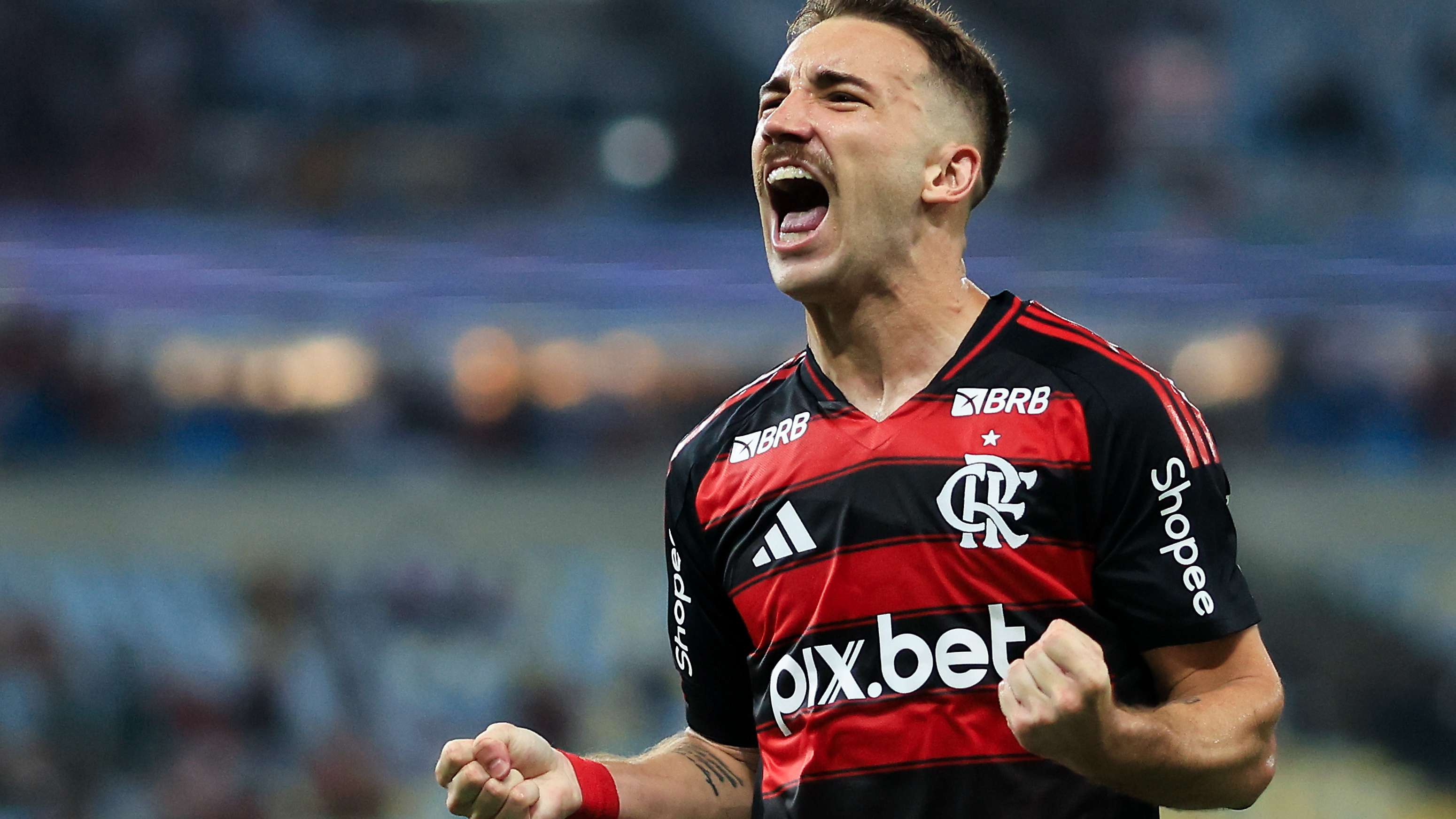 WATCH: Flamengo's Ortiz makes history with Pats' draft pick  