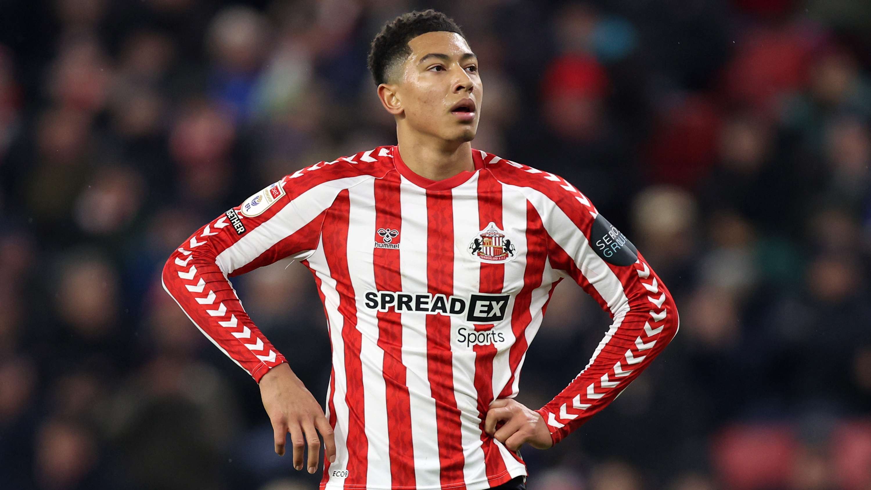 Bellingham scoops EFL award - Wrexham stars also recognised  