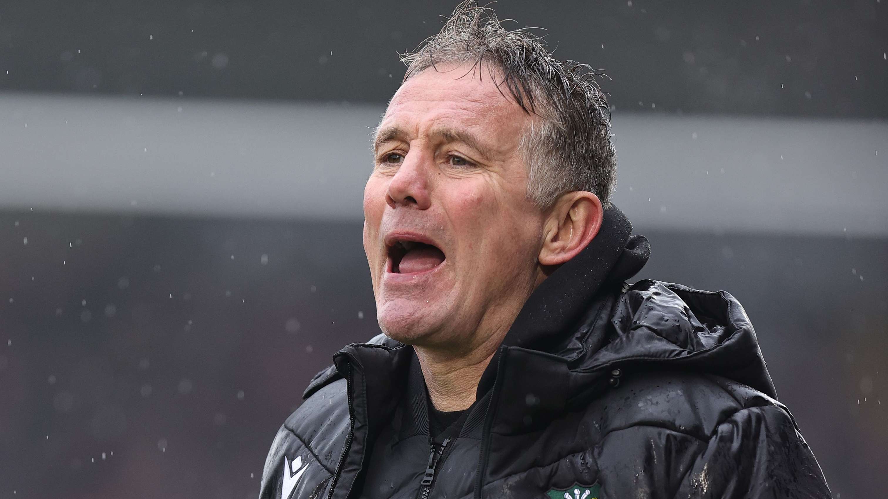 'Raging' Wrexham boss accuses referee of 'trying to make a name for himself'  