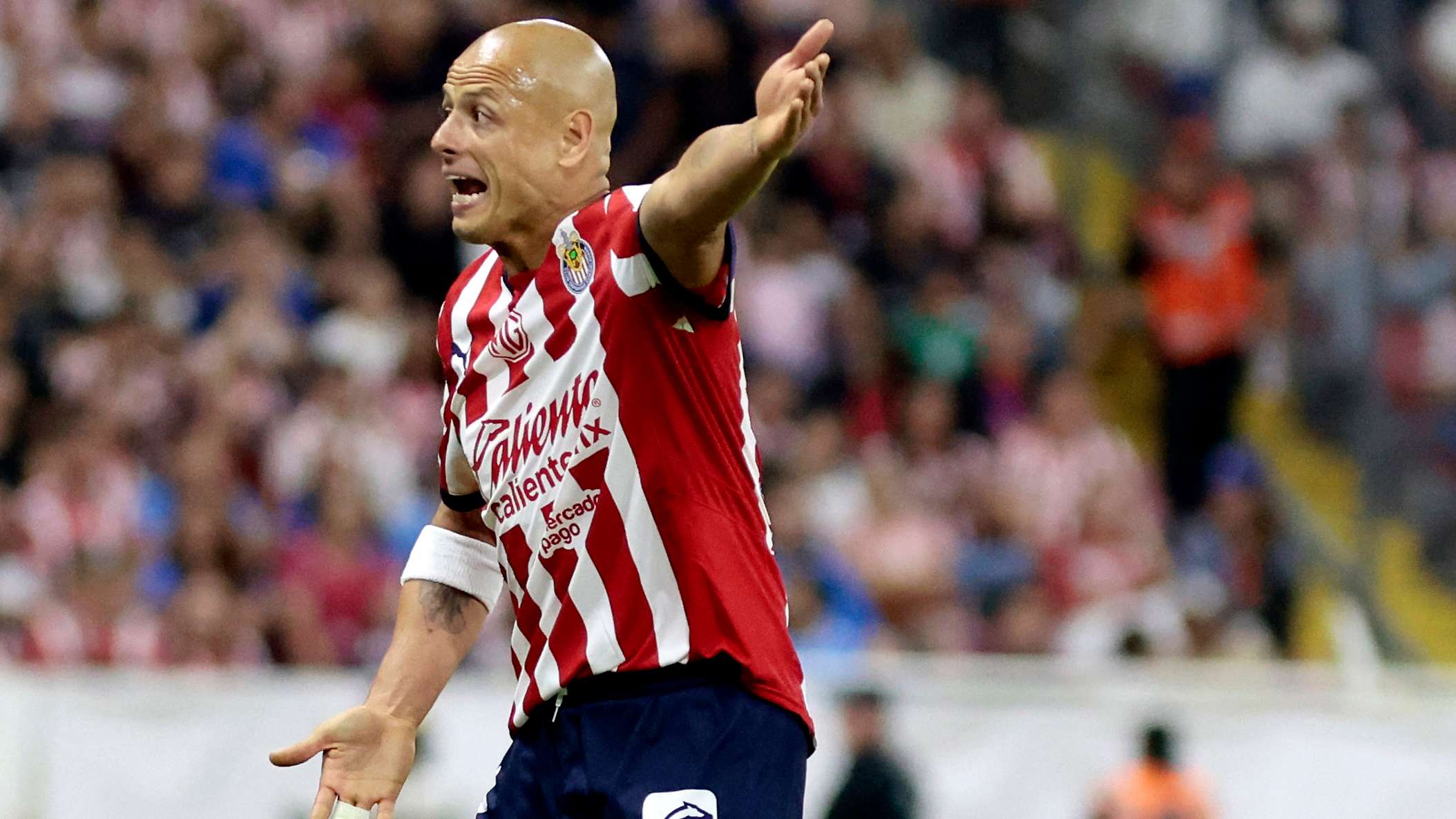 ‘Chicharito is being dragged down' - Ramírez hits Chivas' form  