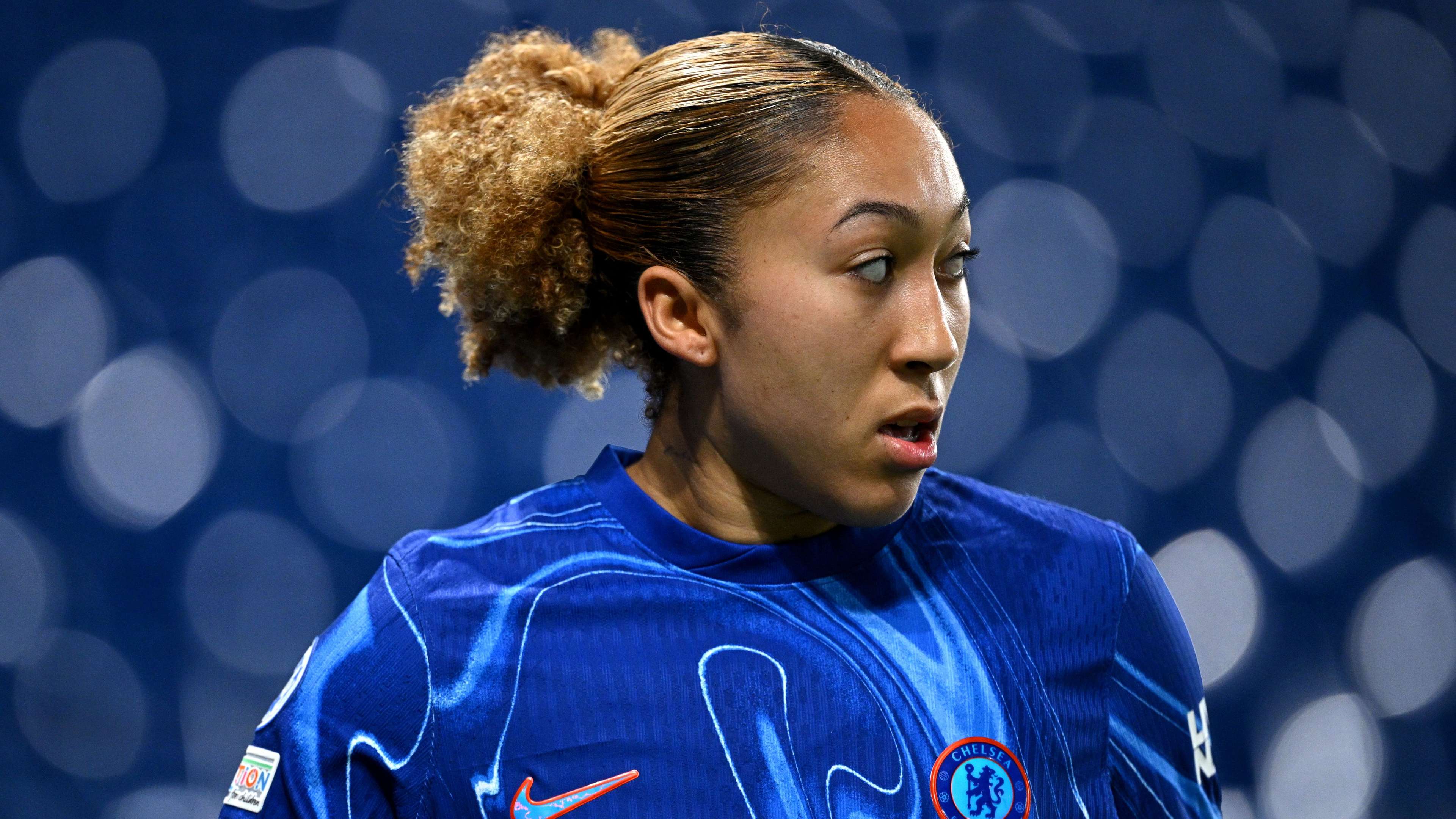 Chelsea confirm major James injury ahead of UWCL tie with Barca  