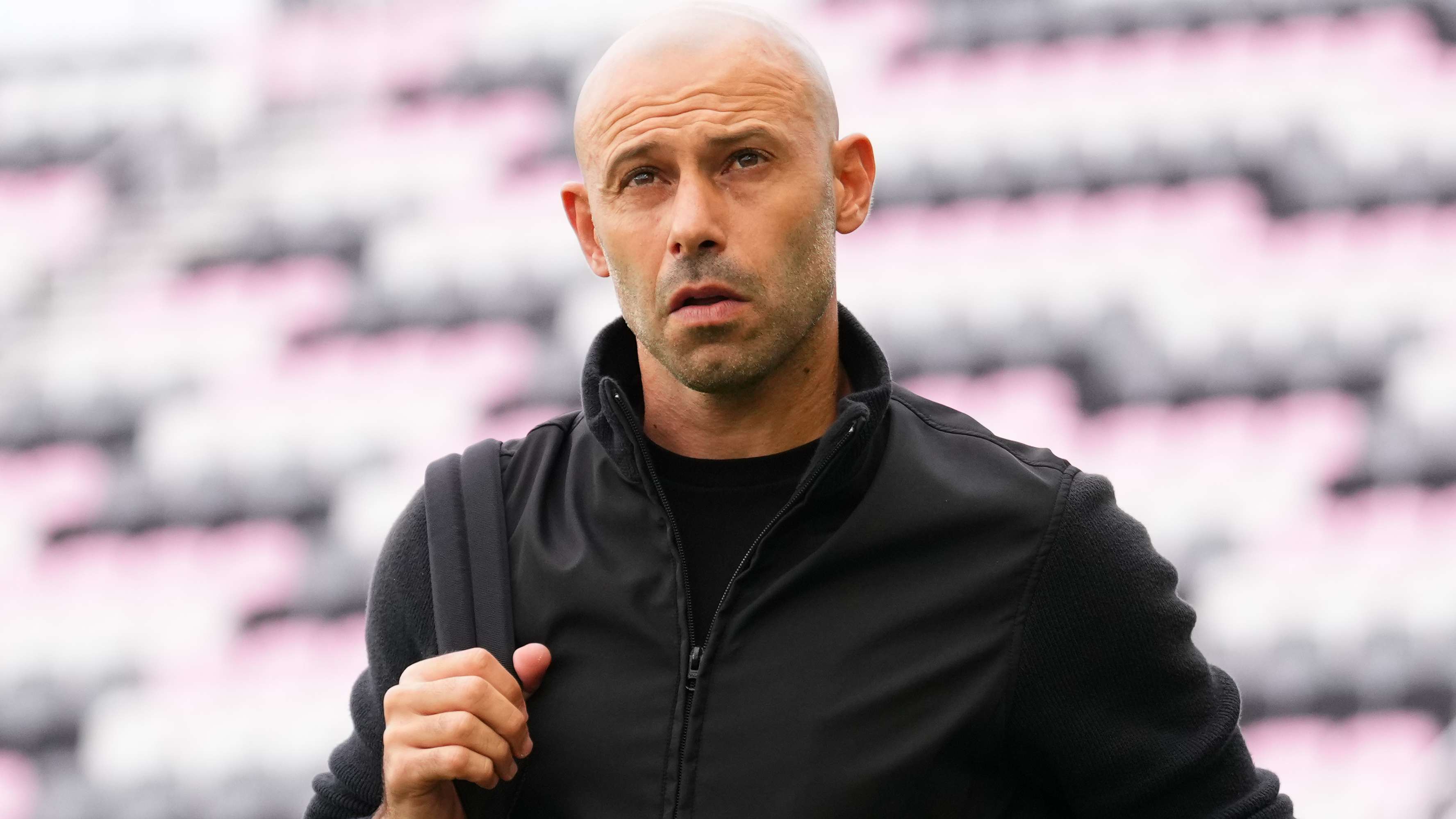 WATCH: Mascherano's hilarious reply to Jordan vs. LeBron debate  