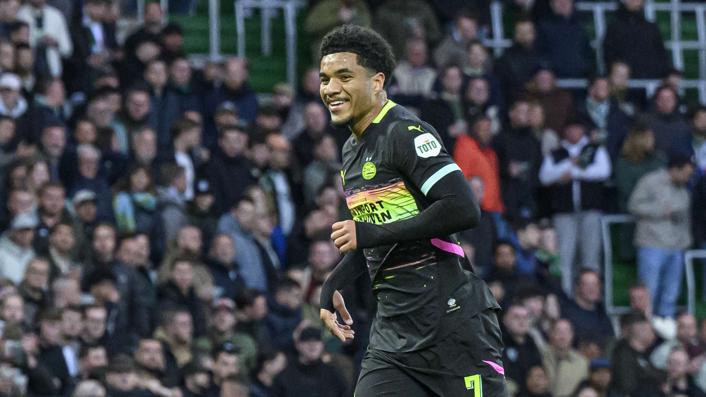 WATCH: USMNT midfielder Tillman scores for PSV in big win  