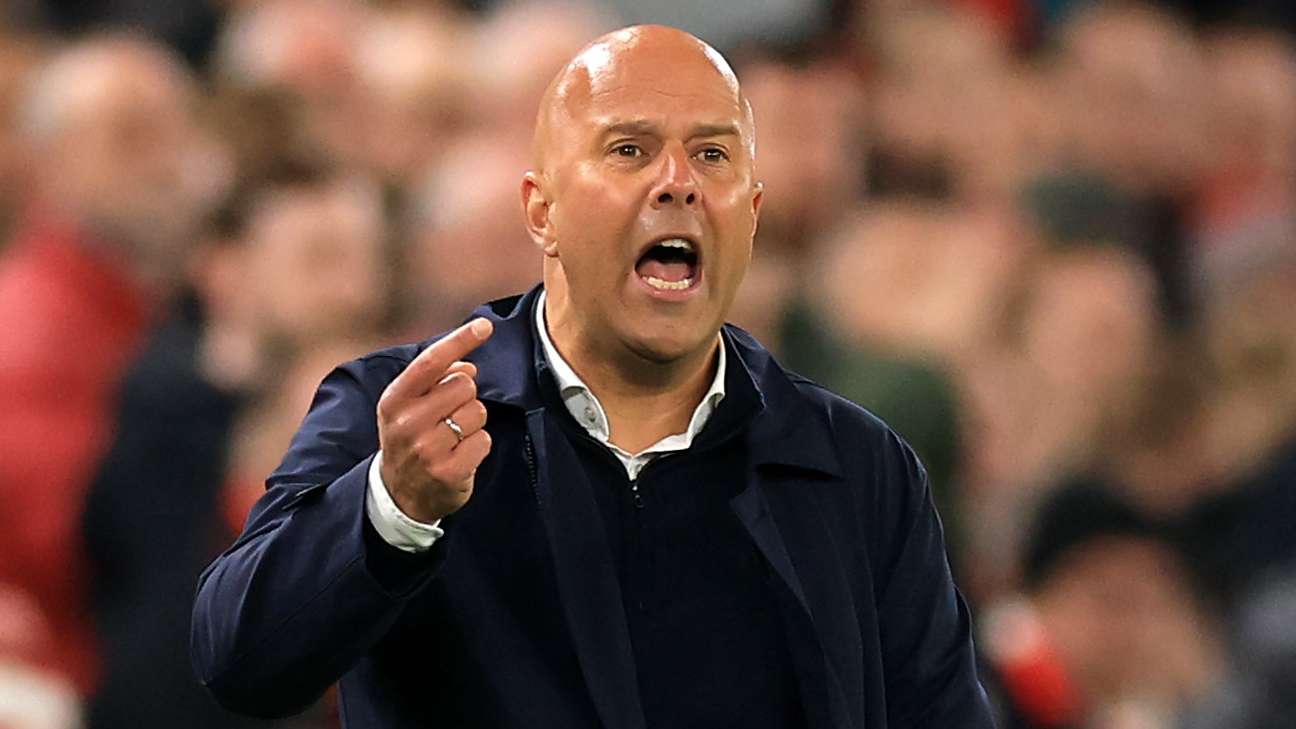 Slot slams Owen & insists 'nothing else matters' in PL title hunt  