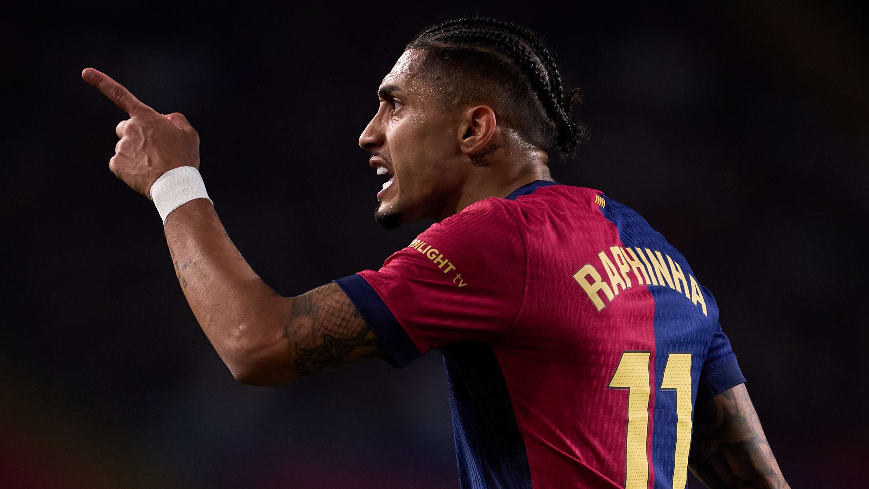 📽️ | Raphinha loses the plot & shoves Ter Stegen  