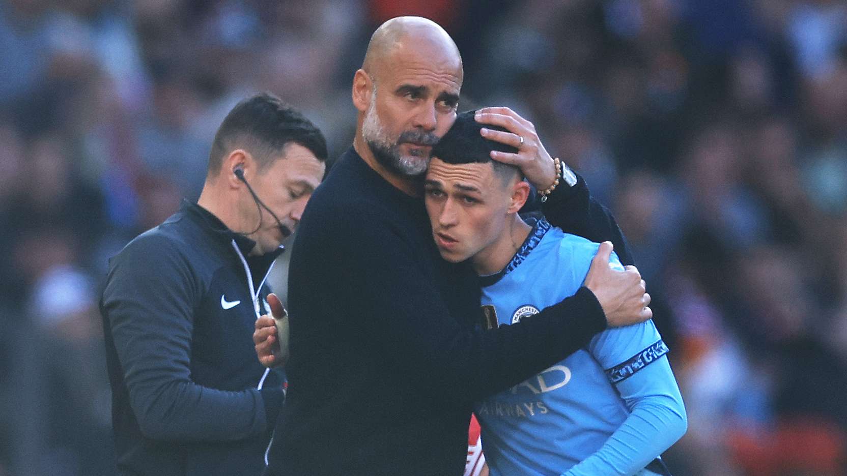 Guardiola says Man Utd fans lack class & should be ashamed  