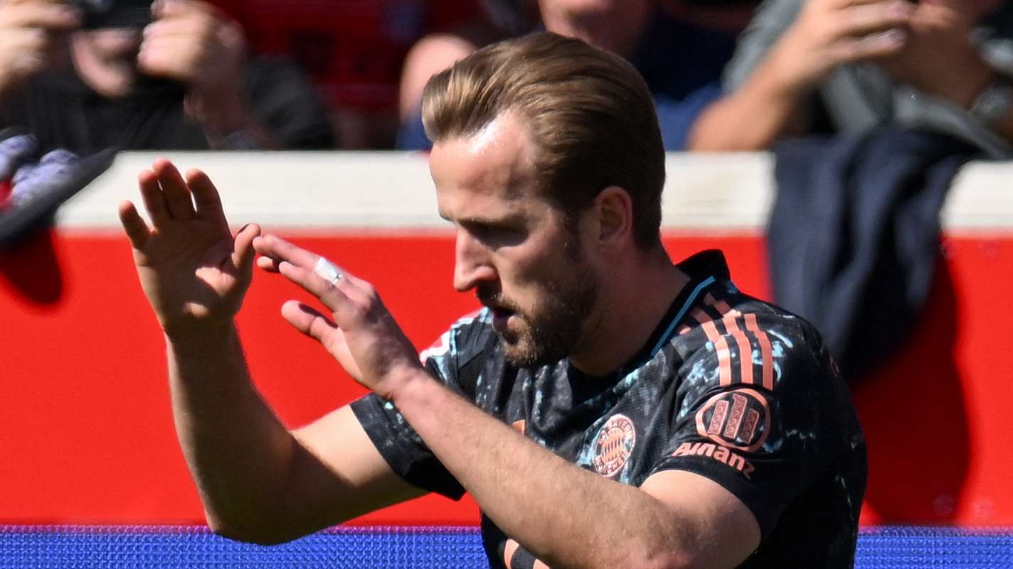 What does Bayern's Kane have to do for a perfect score?!  