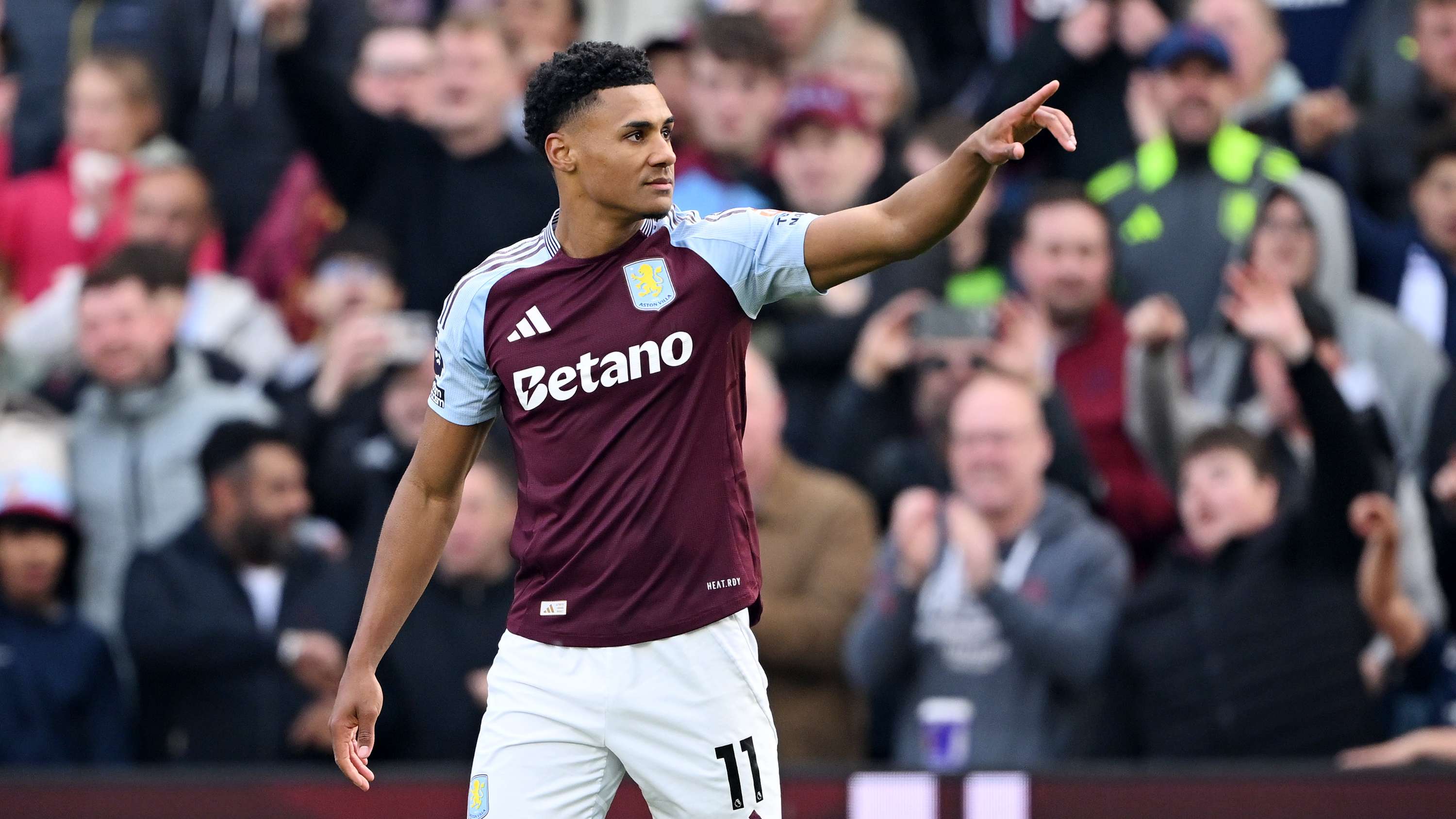 Watkins left 'fuming' after PSG snub  