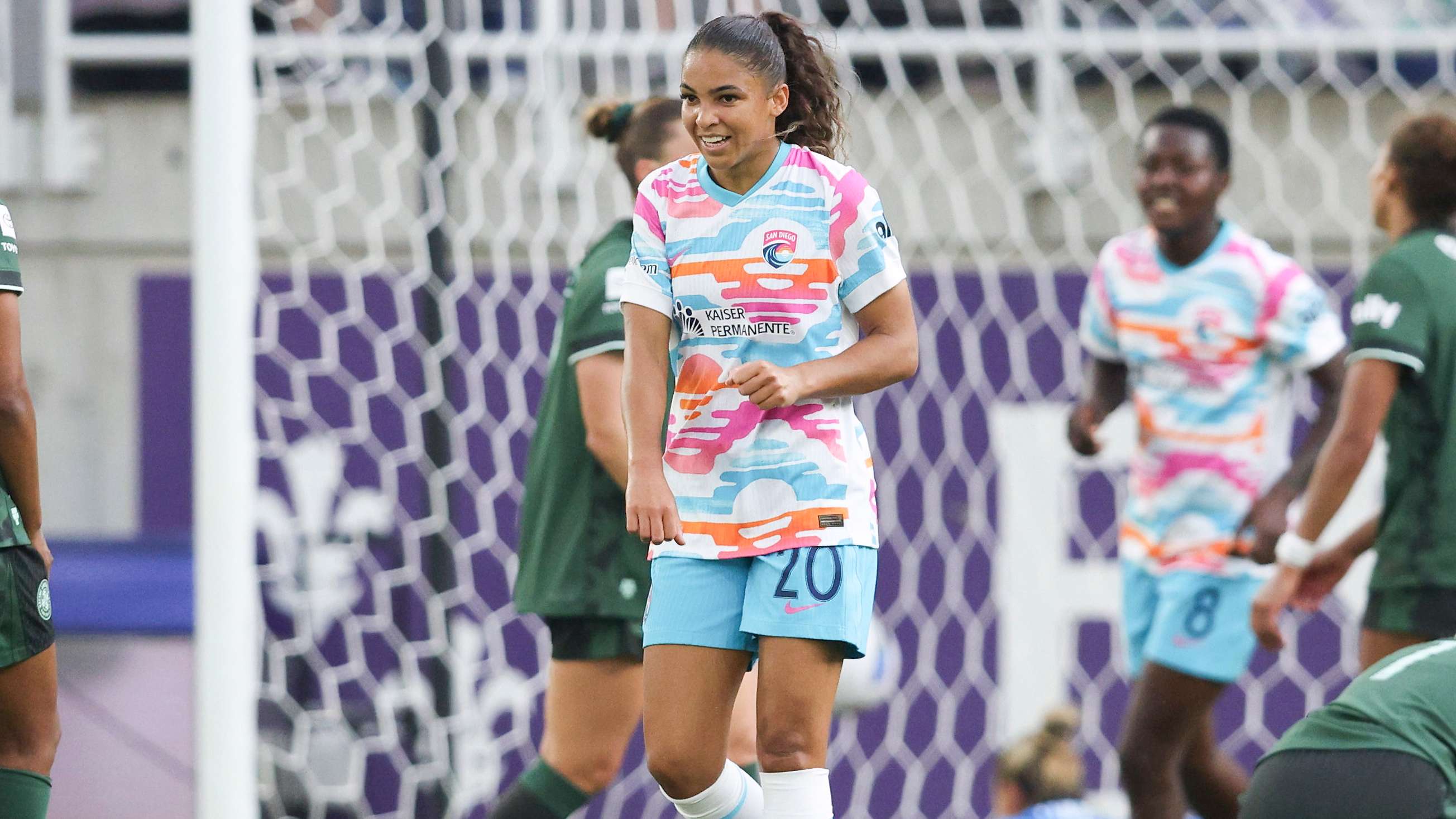 Cascarino adds the finishing touches to excellent Wave win  