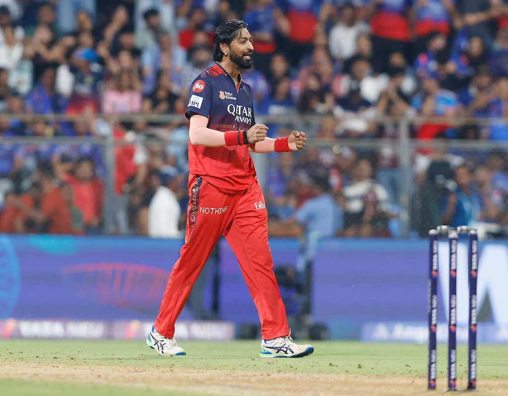 Data Shorts: RCB outdo MI in tactics and spin smarts  