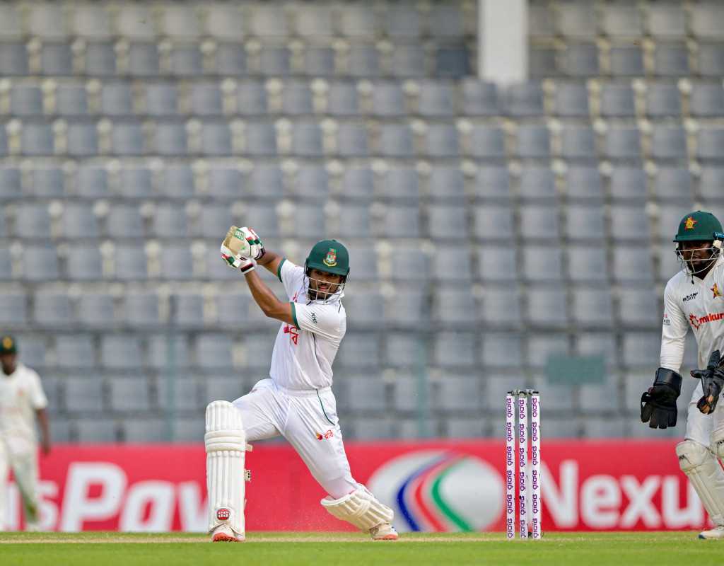 Najmul Hossain takes Bangladesh lead past 100  