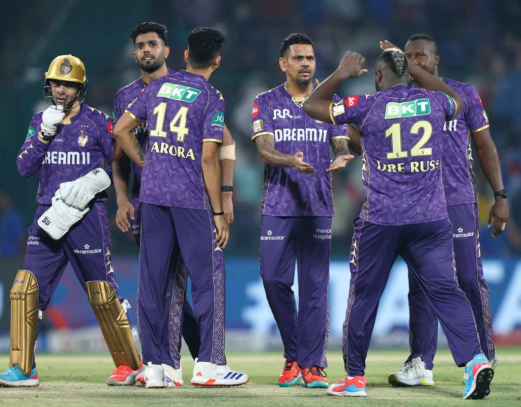 Narine keeps KKR alive with star-turn  
