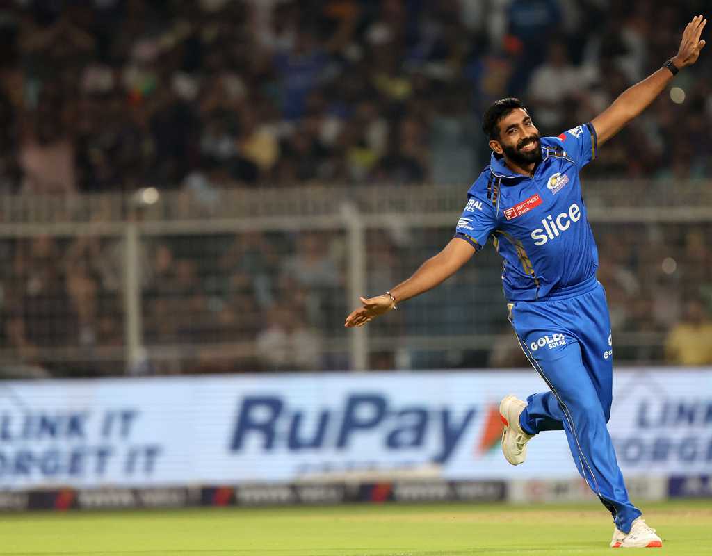 Bumrah joins MI squad ahead of home fixture against RCB  