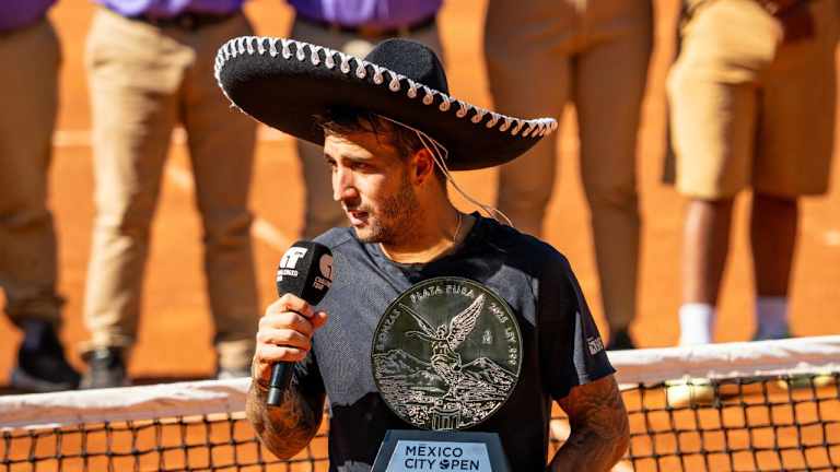 Aryna Sabalenka takes her first crack at Iga Swiatek's clay-court supremacy in Stuttgart  