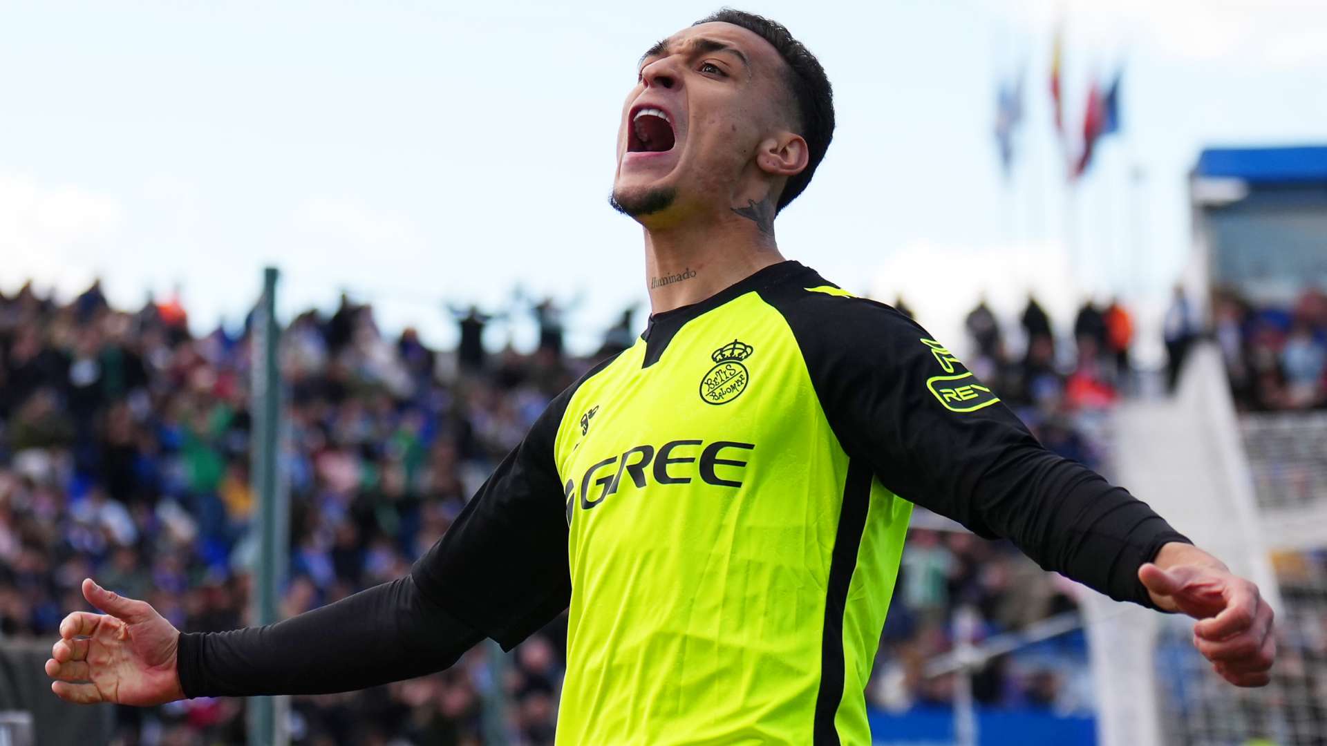 Antony speaks out after Man Utd flop scores another stunner  