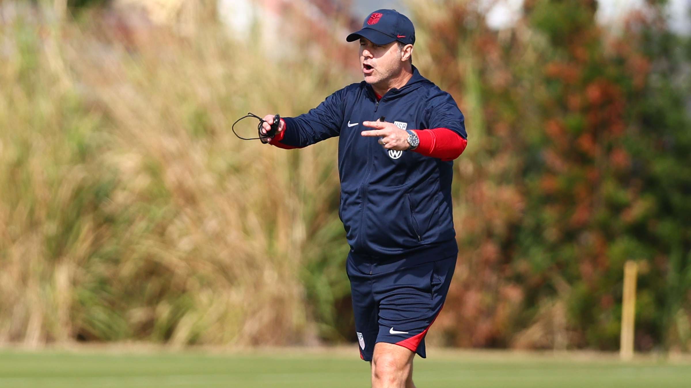 Gomez criticizes USMNT roster, not conducive for World Cup prep   Gomez criticizes USMNT roster, not conducive for World Cup prep