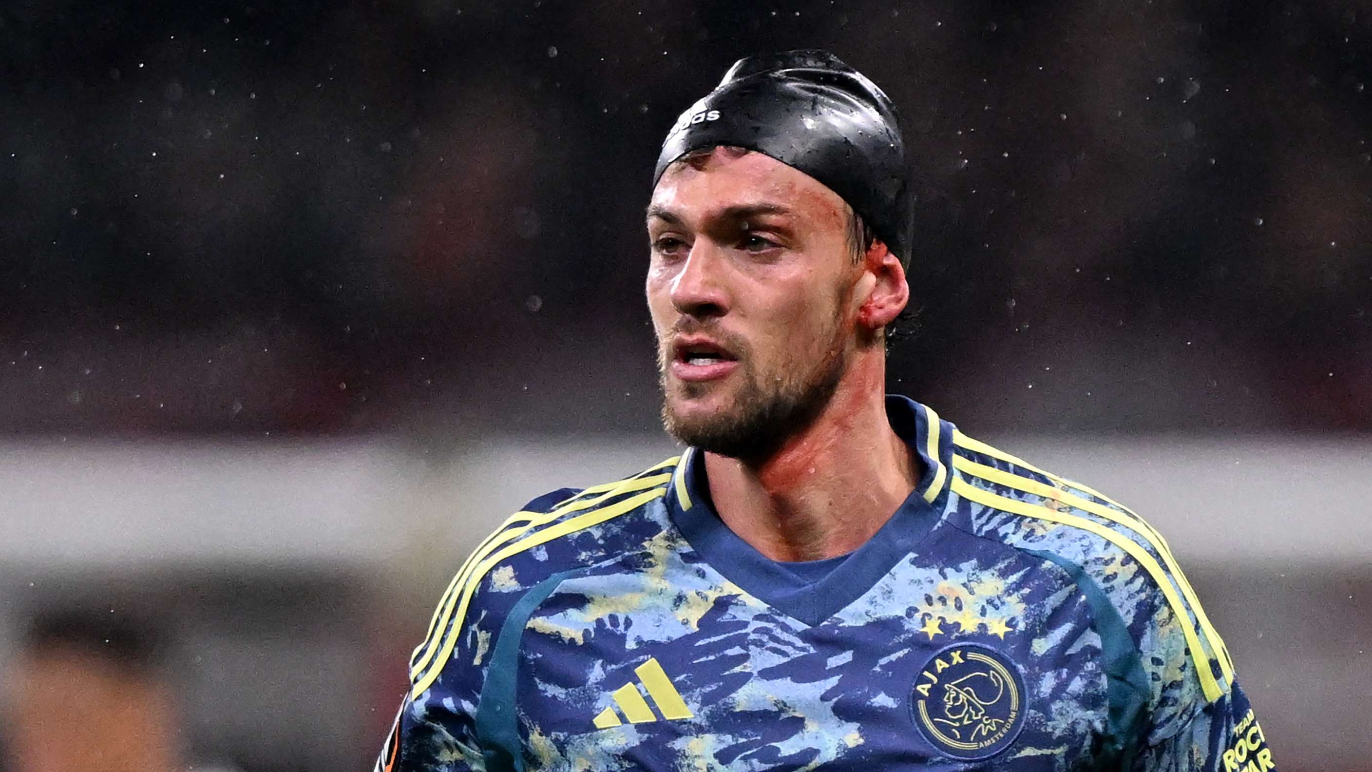 How much does Daniele Rugani earn at Ajax?  