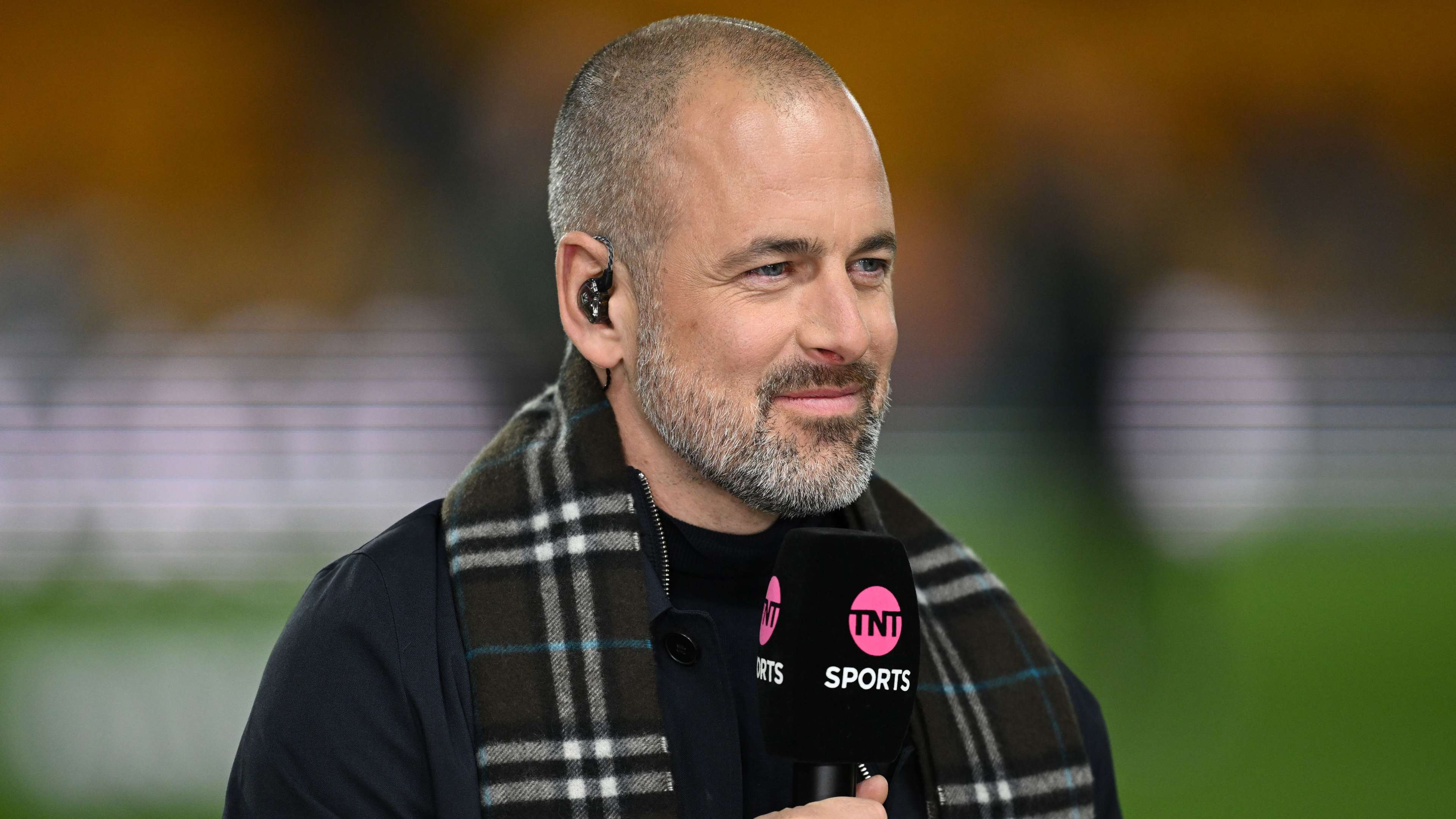 📽️ | Cole sends cup of tea flying while celebrating Chelsea goal  