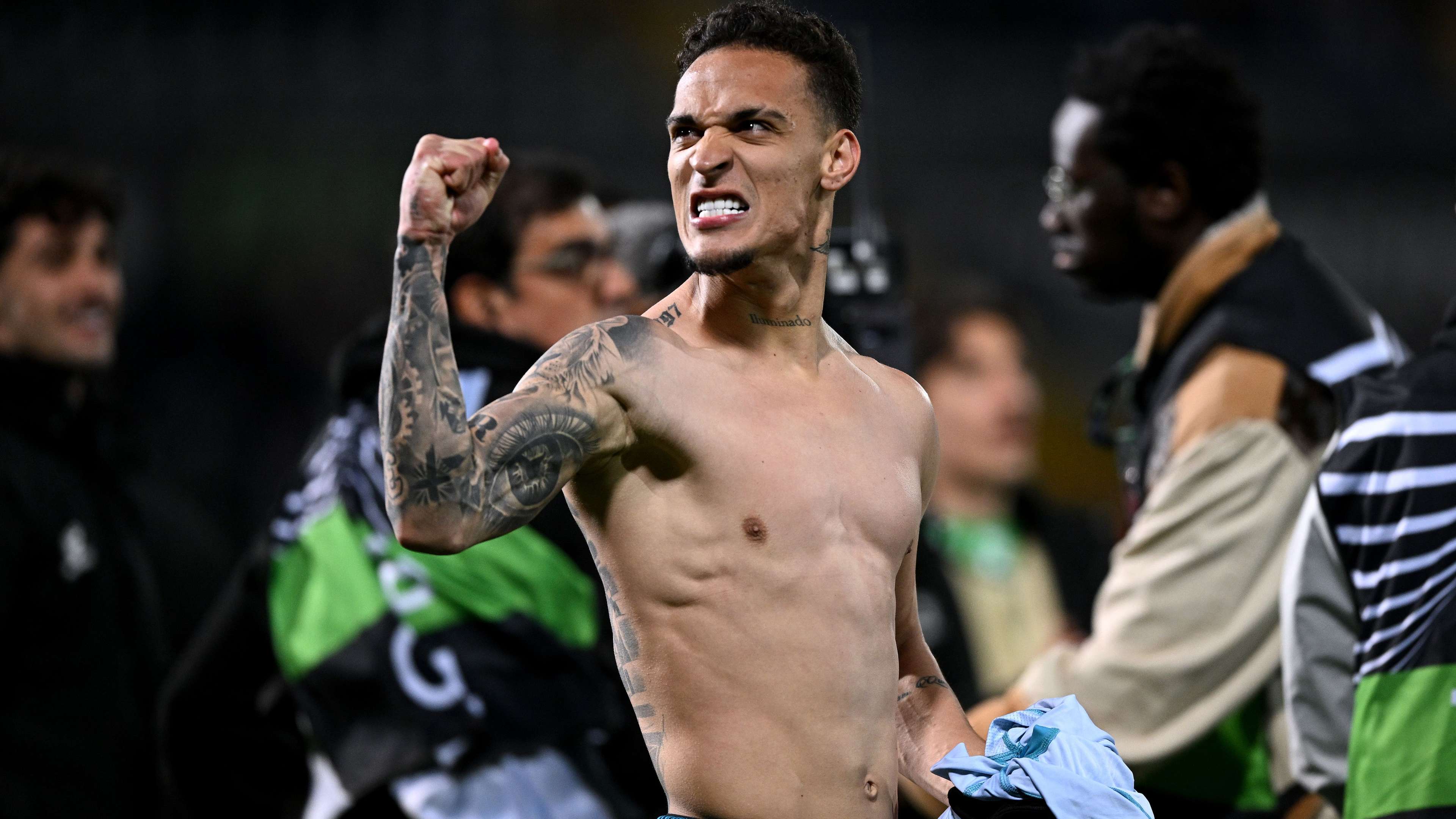 📽️ | Antony curls in most outrageous Real Betis goal yet to seal last-gasp win  