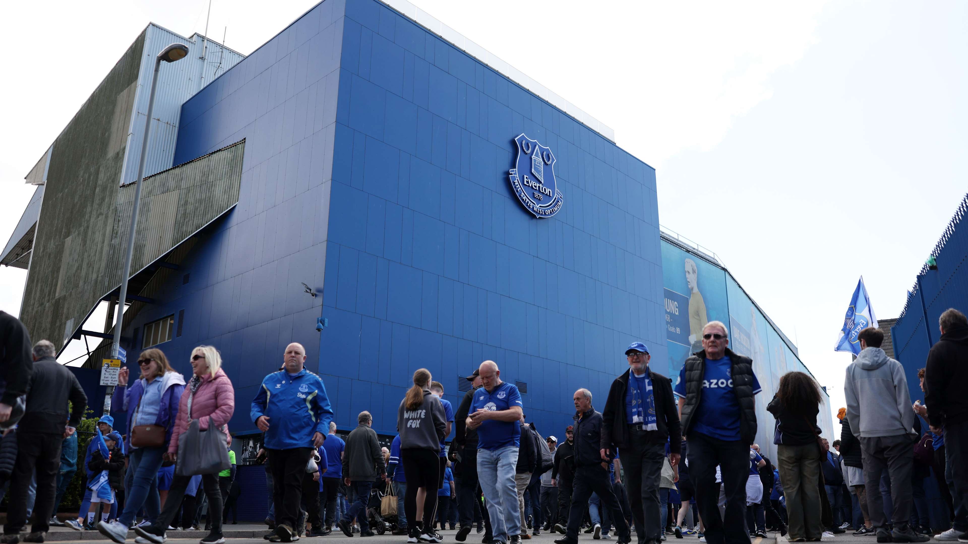 Goodison Park will stay standing! Everton Women to move into the stadium  