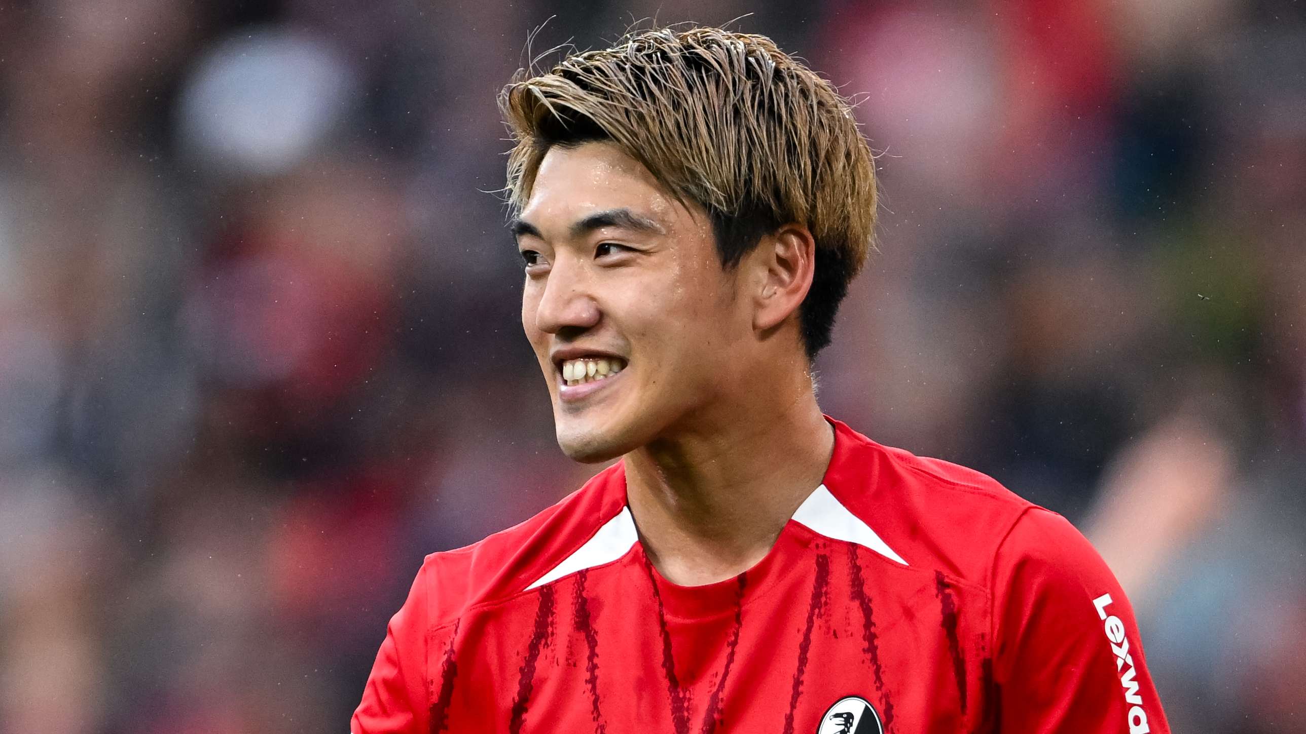 Dortmund join Eintracht in race to sign Japanese winger  