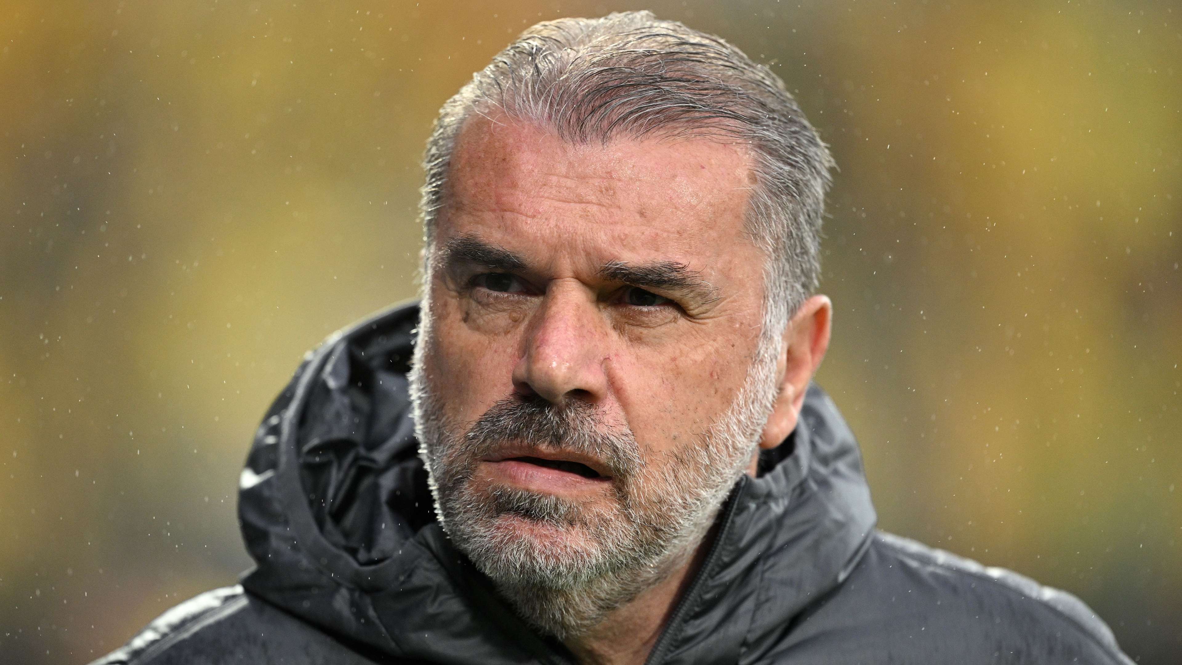 📽️ | Postecoglou tears into journalist over 'clown' article  