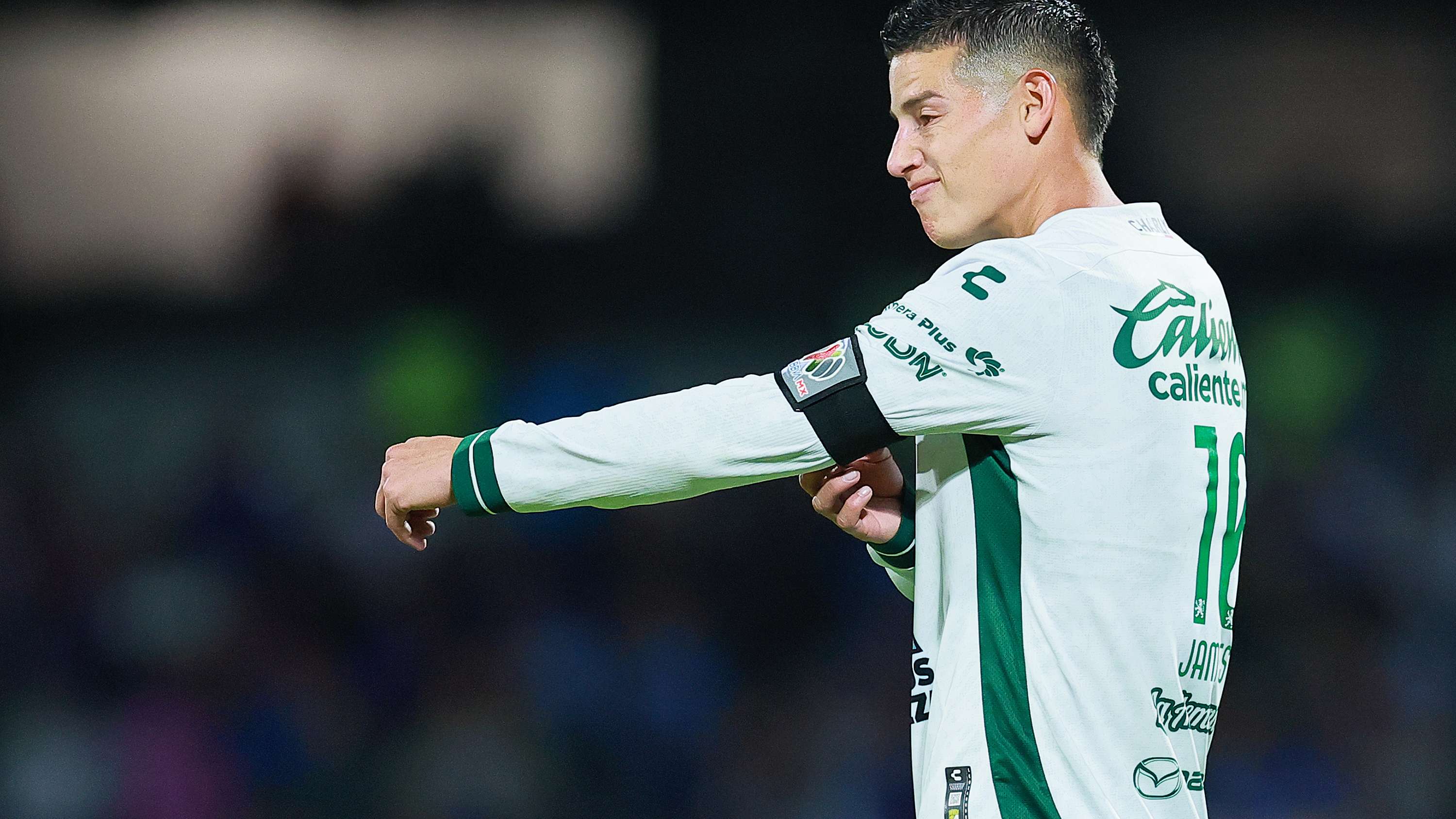 'Under contract' - Berizzo says James 'likely' to stay at León  