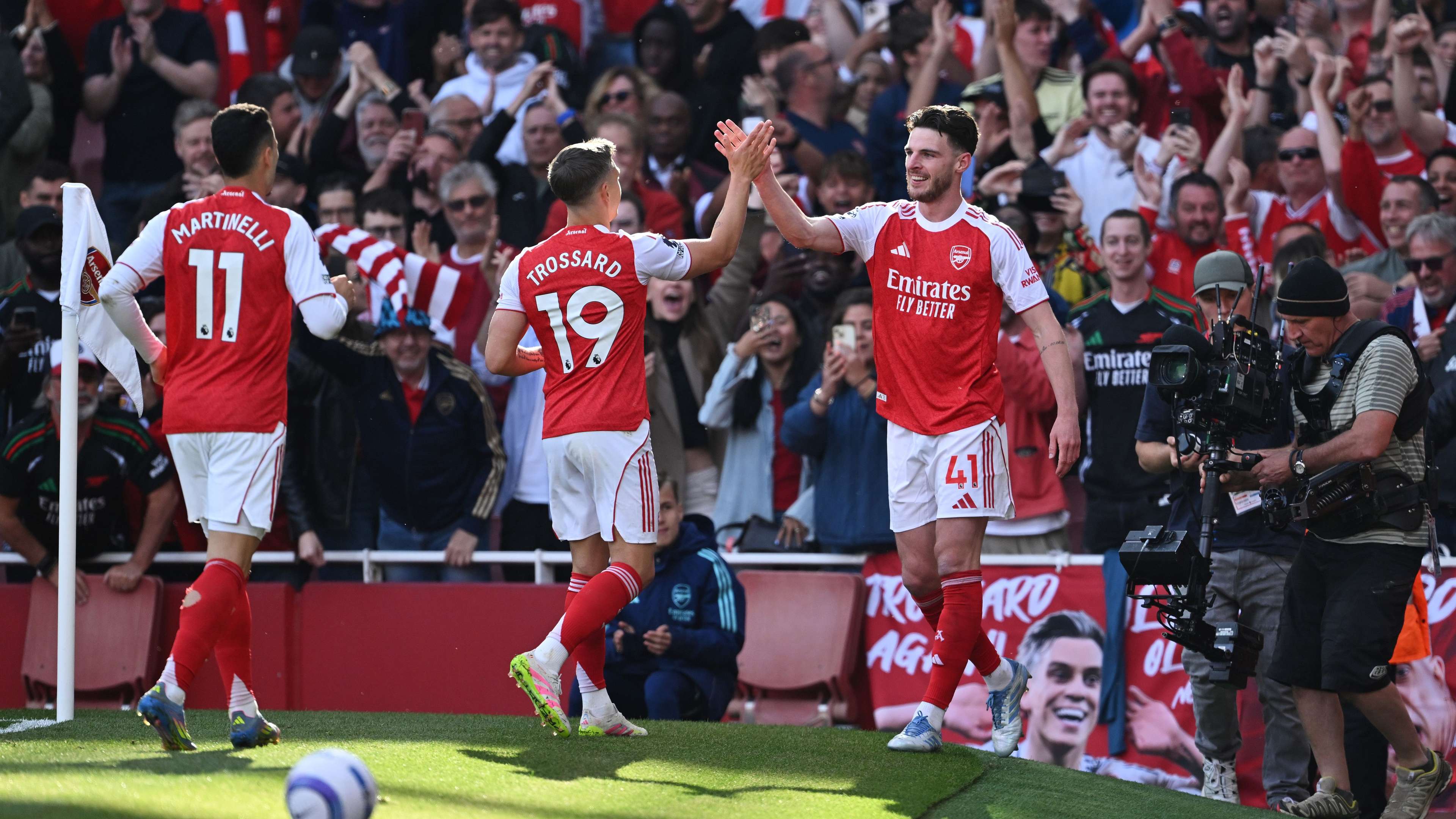 Arsenal star's wife sparks exit fears after Newcastle win   Arsenal star's wife sparks exit fears after Newcastle win
