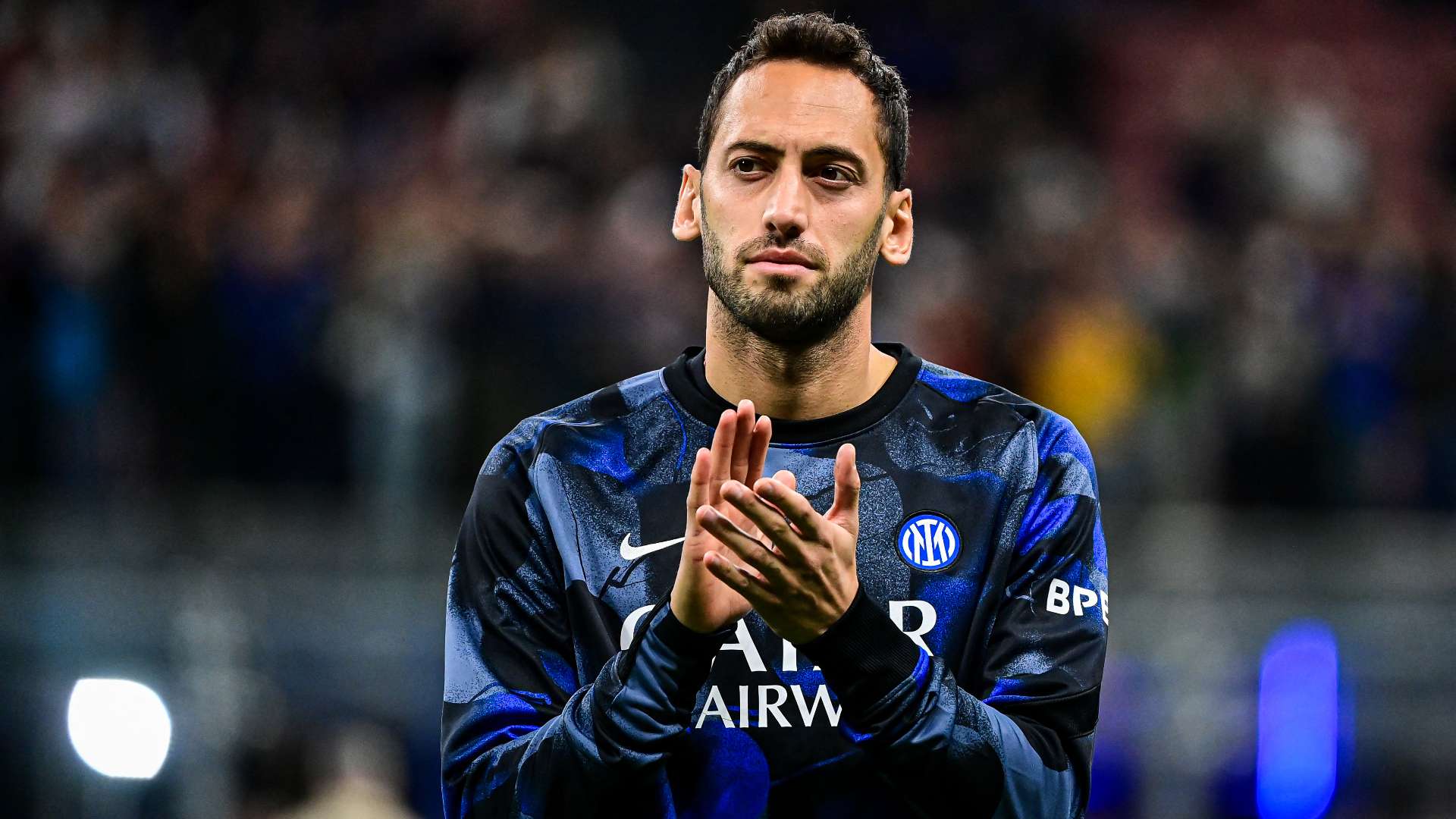 How much does Hakan Calhanoglu earn at Inter?  