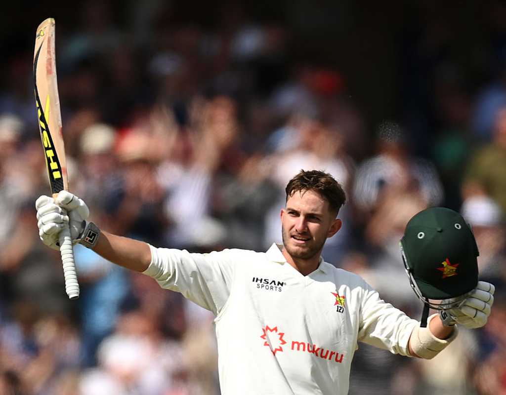 England tighten grip as Bennett's 139 offers lone resistance  
