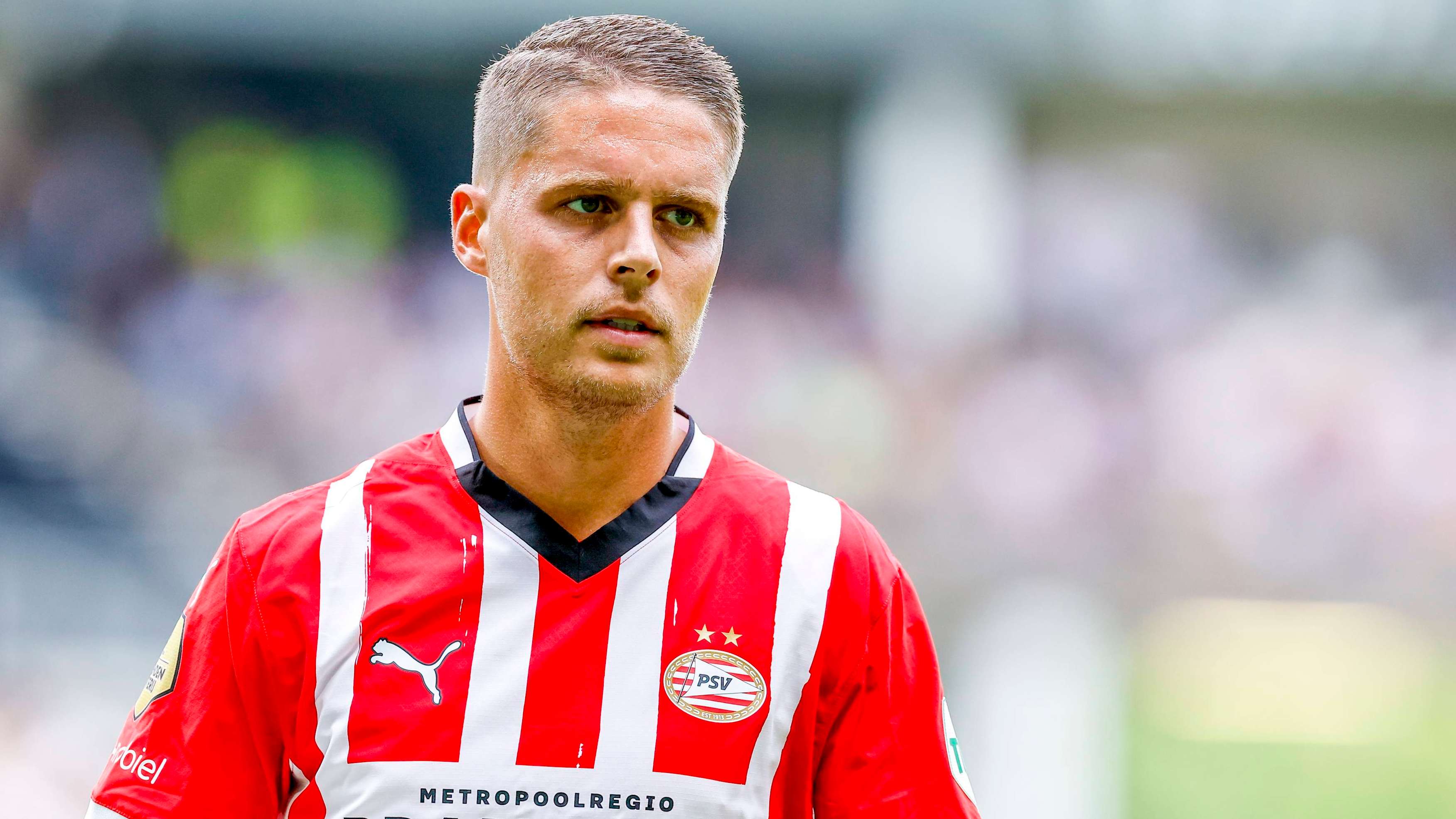 How much does Netherlands international Joey Veerman earn at PSV?   How much does Netherlands international Joey Veerman earn at PSV?
