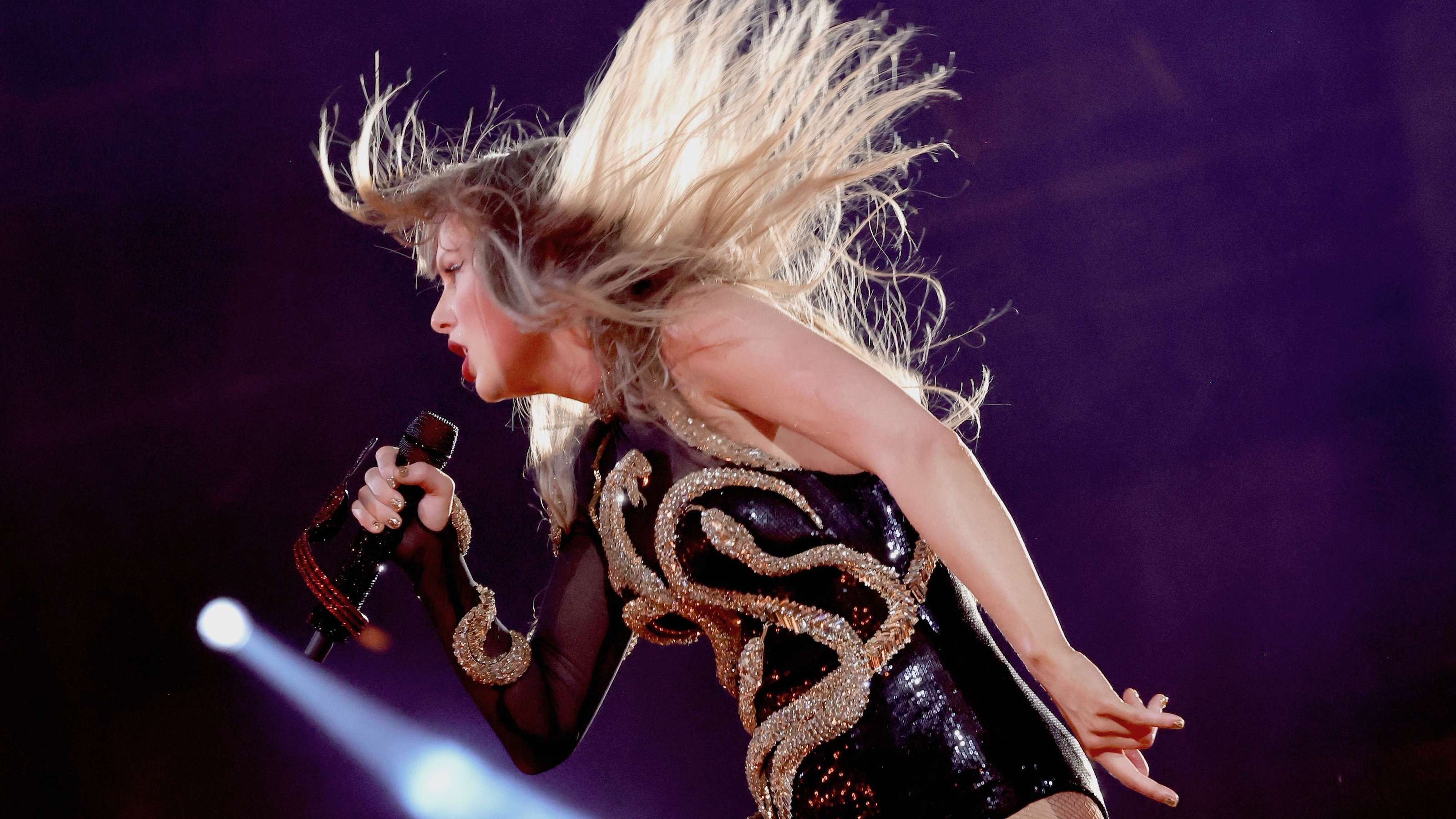 Ready for it? World Cup organizers learn from Swift tour  