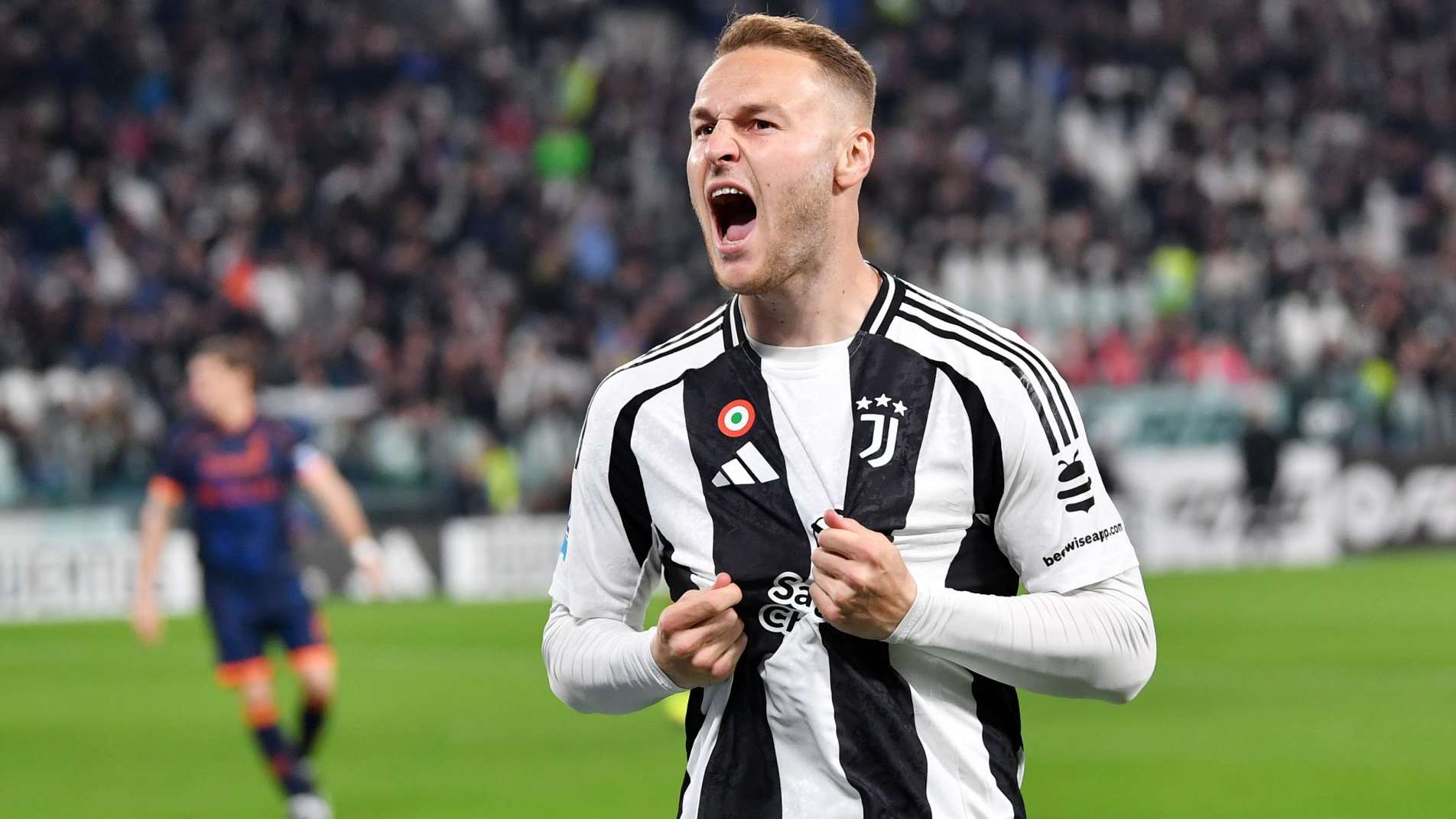 How much does Teun Koopmeiners earn at Juventus?  